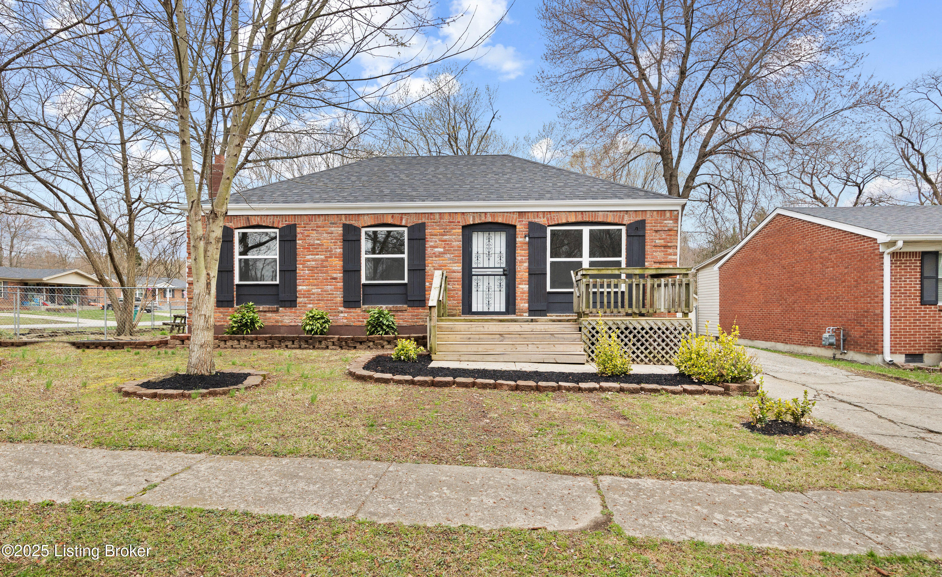 10114 Blue Creek Dr