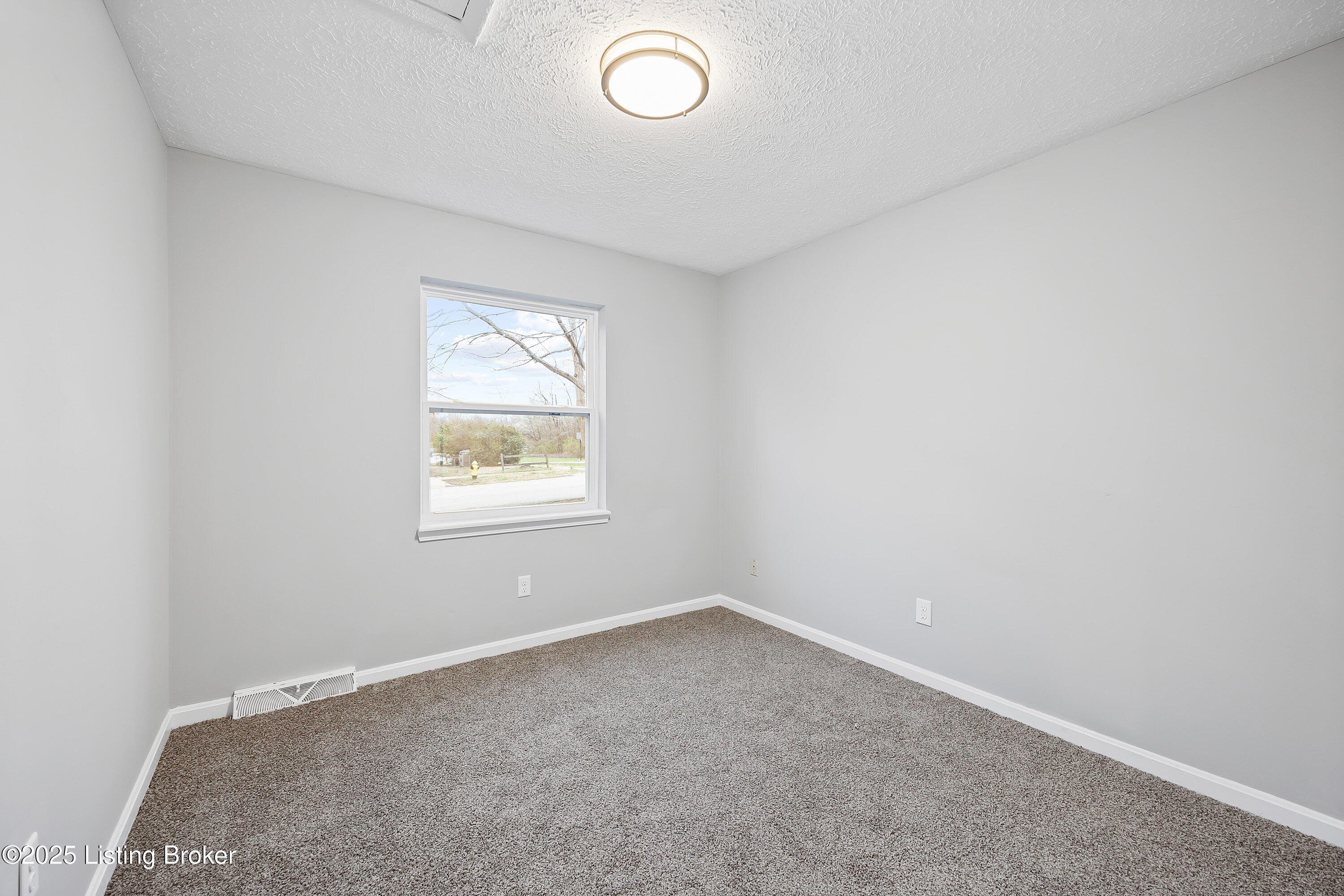 10114 Blue Creek Dr