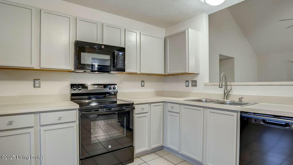 6110 Maravian Dr
