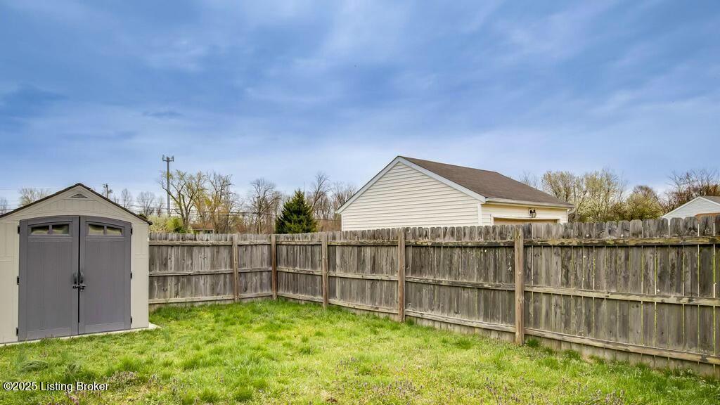 6110 Maravian Dr