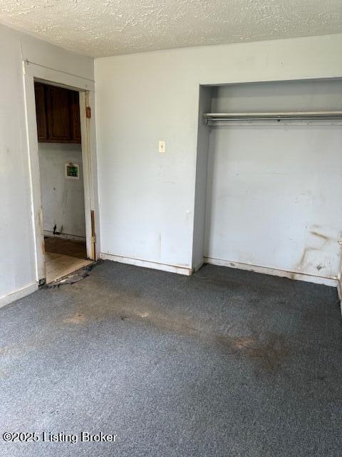 6814 Memory Ln