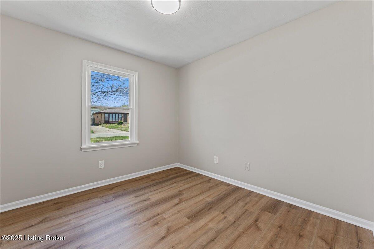 11710 Montwood Ln