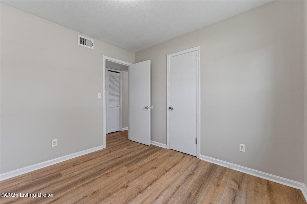 11710 Montwood Ln