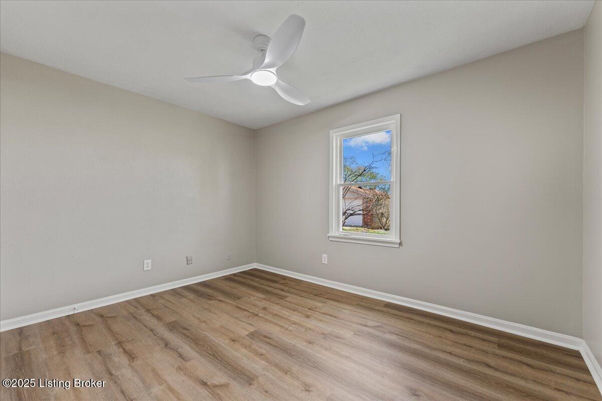 11710 Montwood Ln