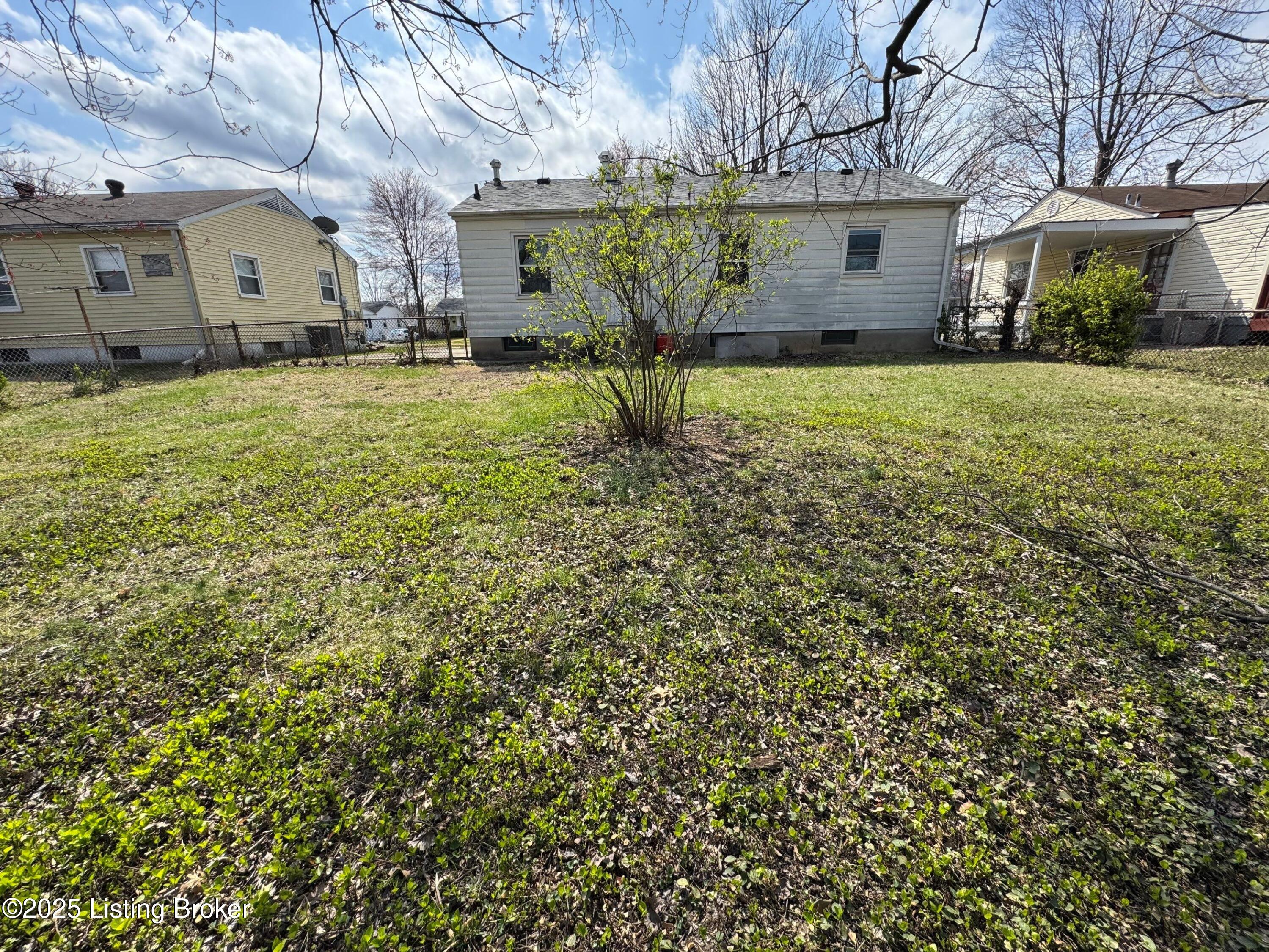 315 E Southside Ct