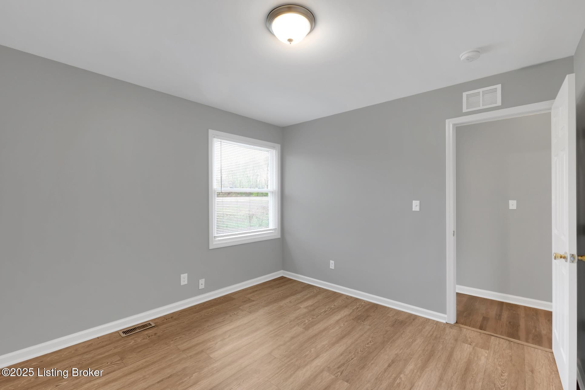 3017 Bitten Ln