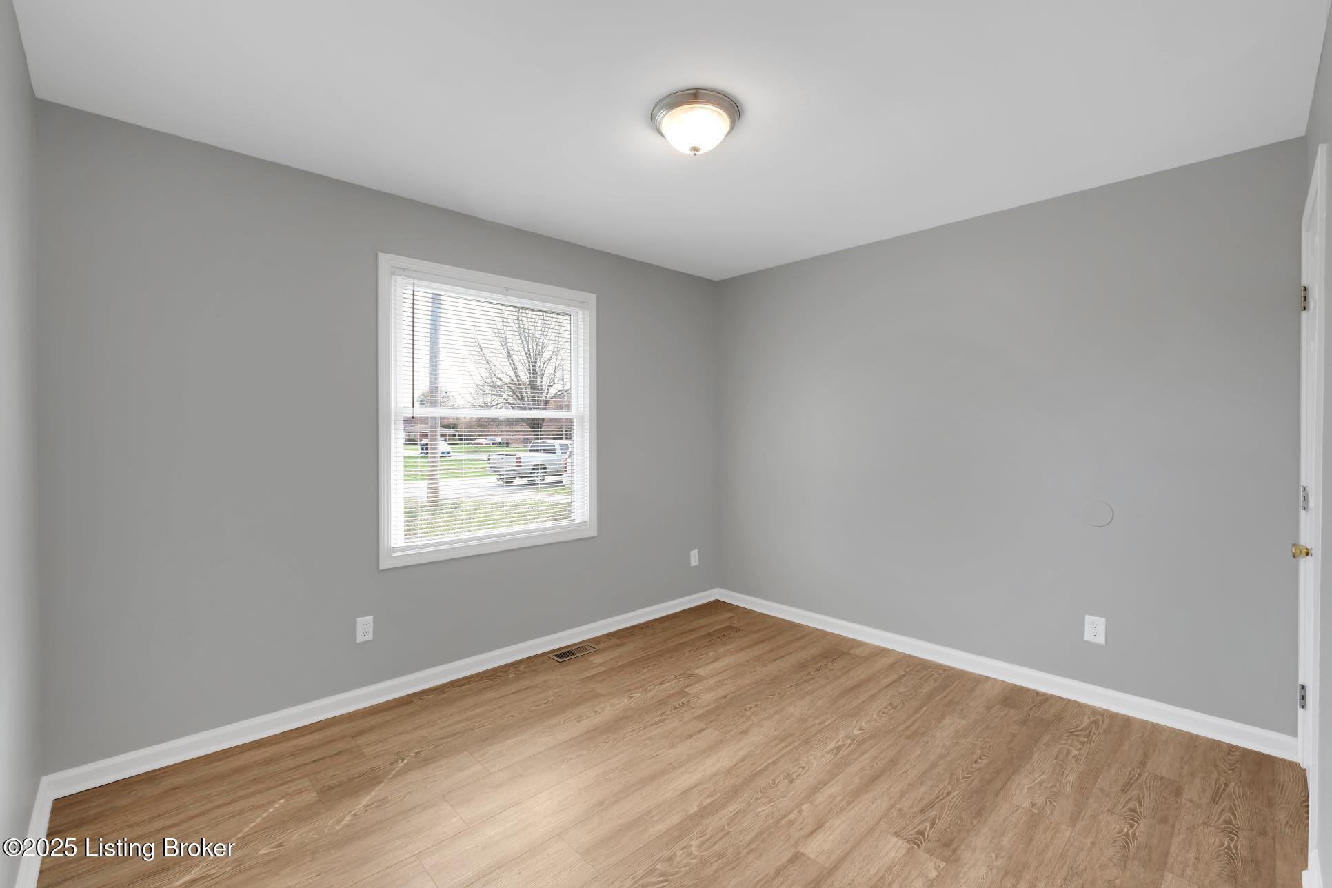3017 Bitten Ln