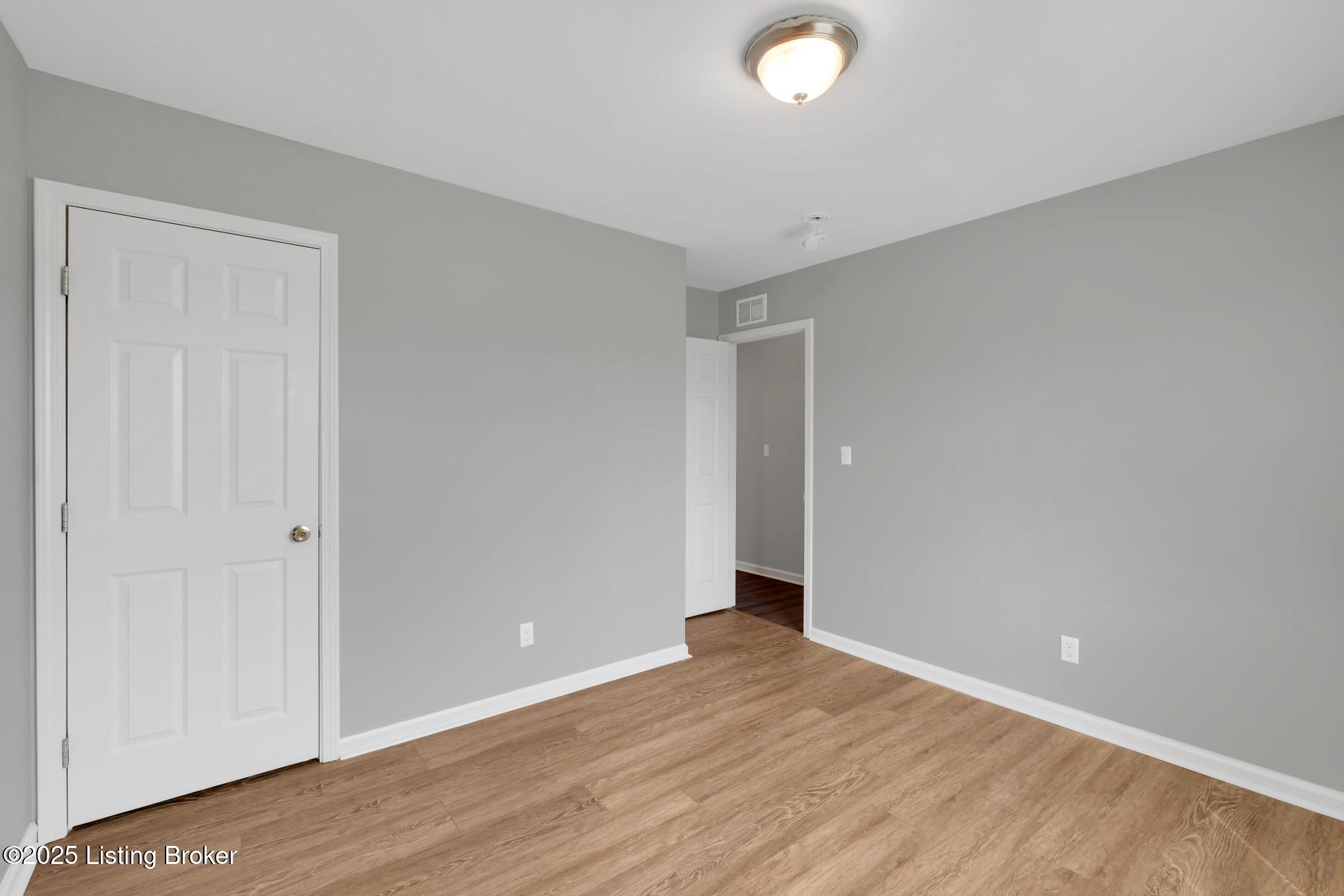 3017 Bitten Ln