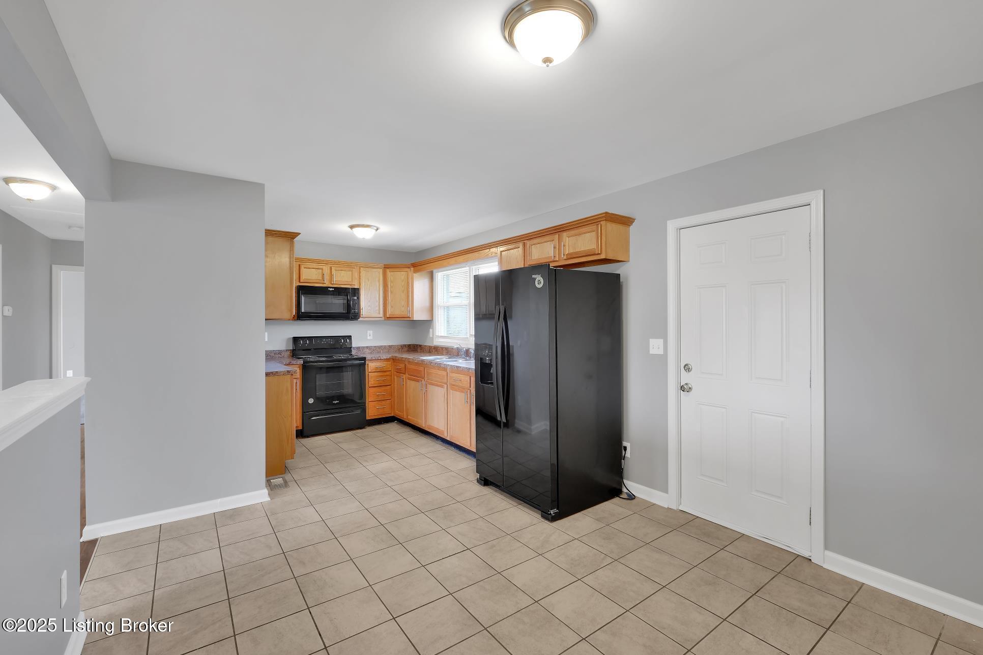3017 Bitten Ln