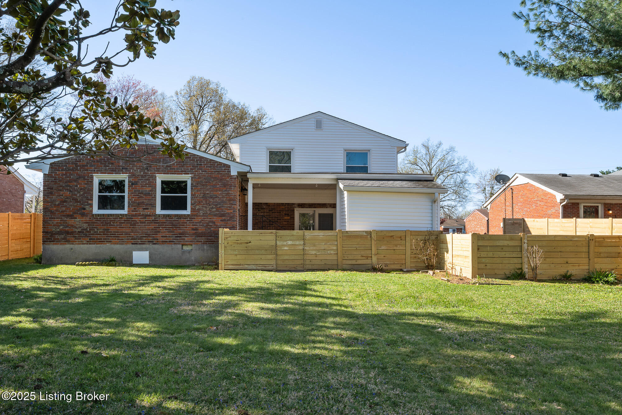 7915 Brush Ln
