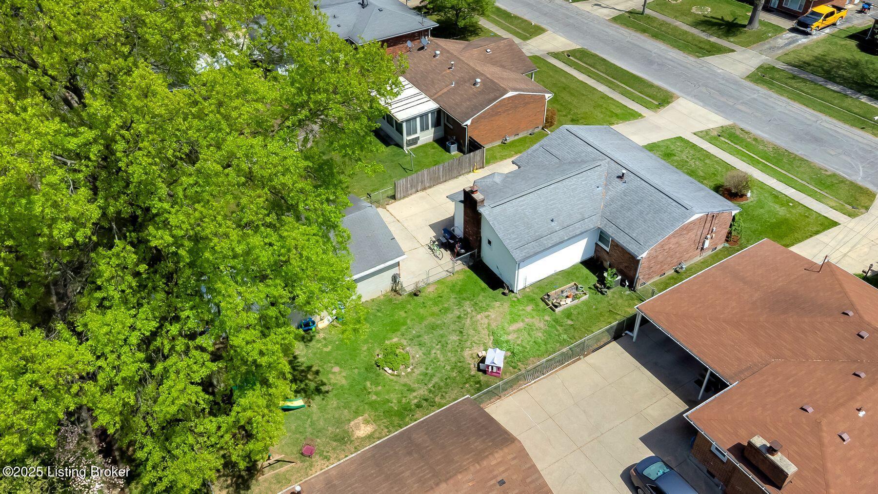 5702 Elmer Ln