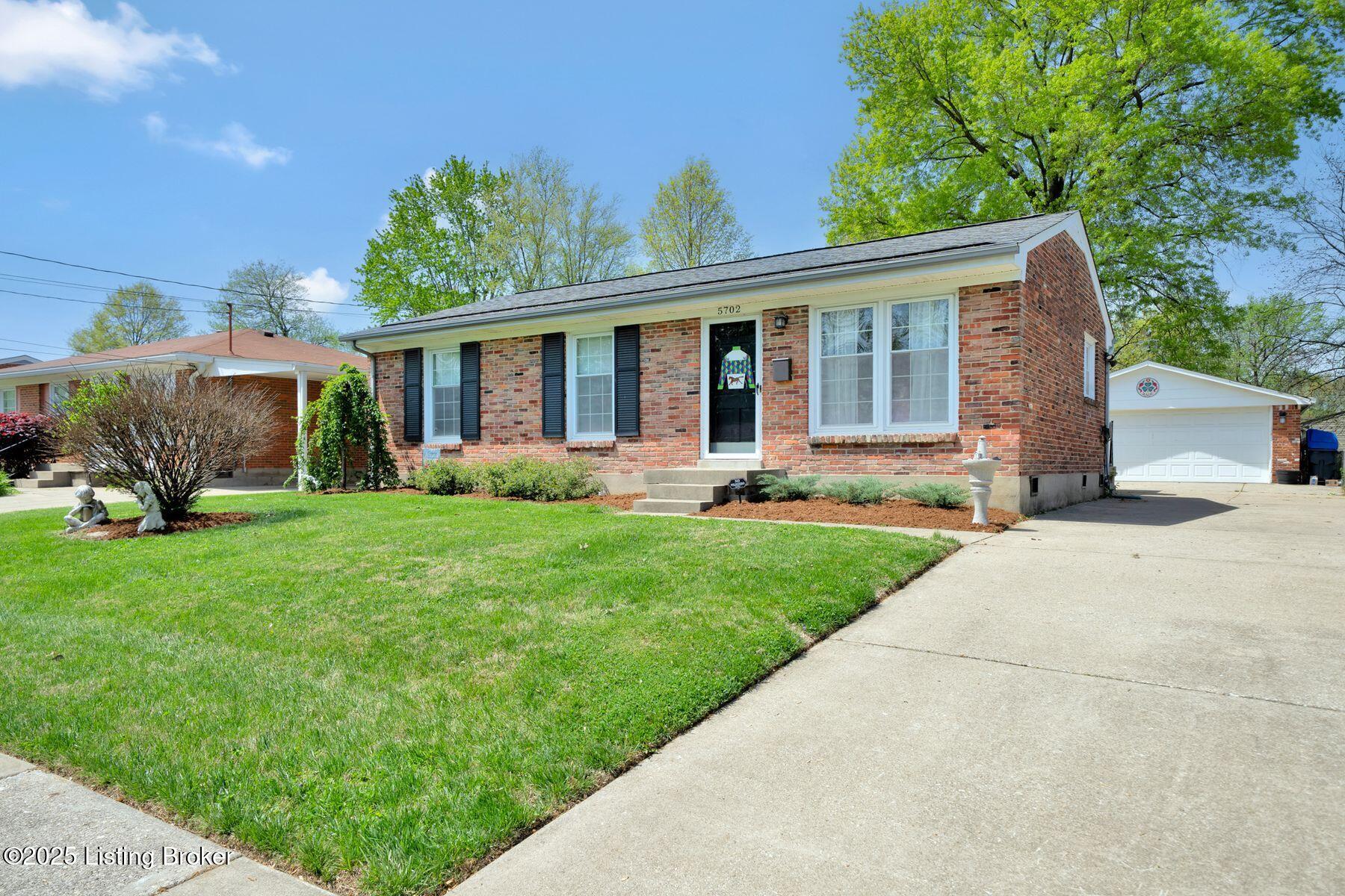 5702 Elmer Ln