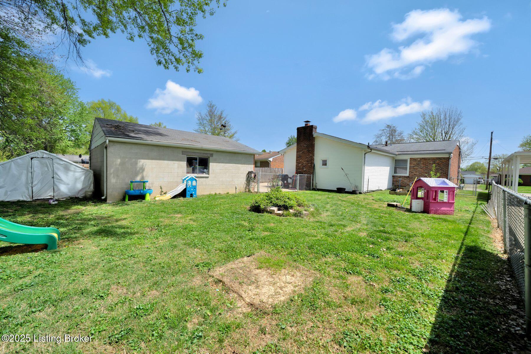 5702 Elmer Ln