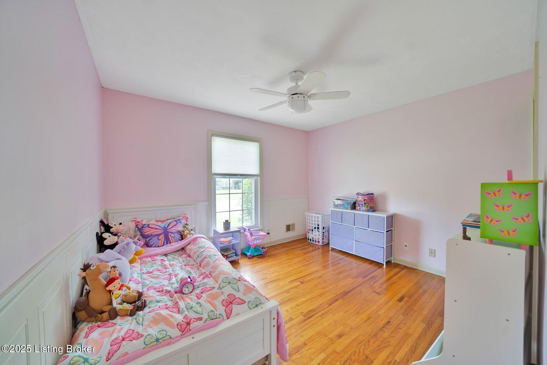 5702 Elmer Ln