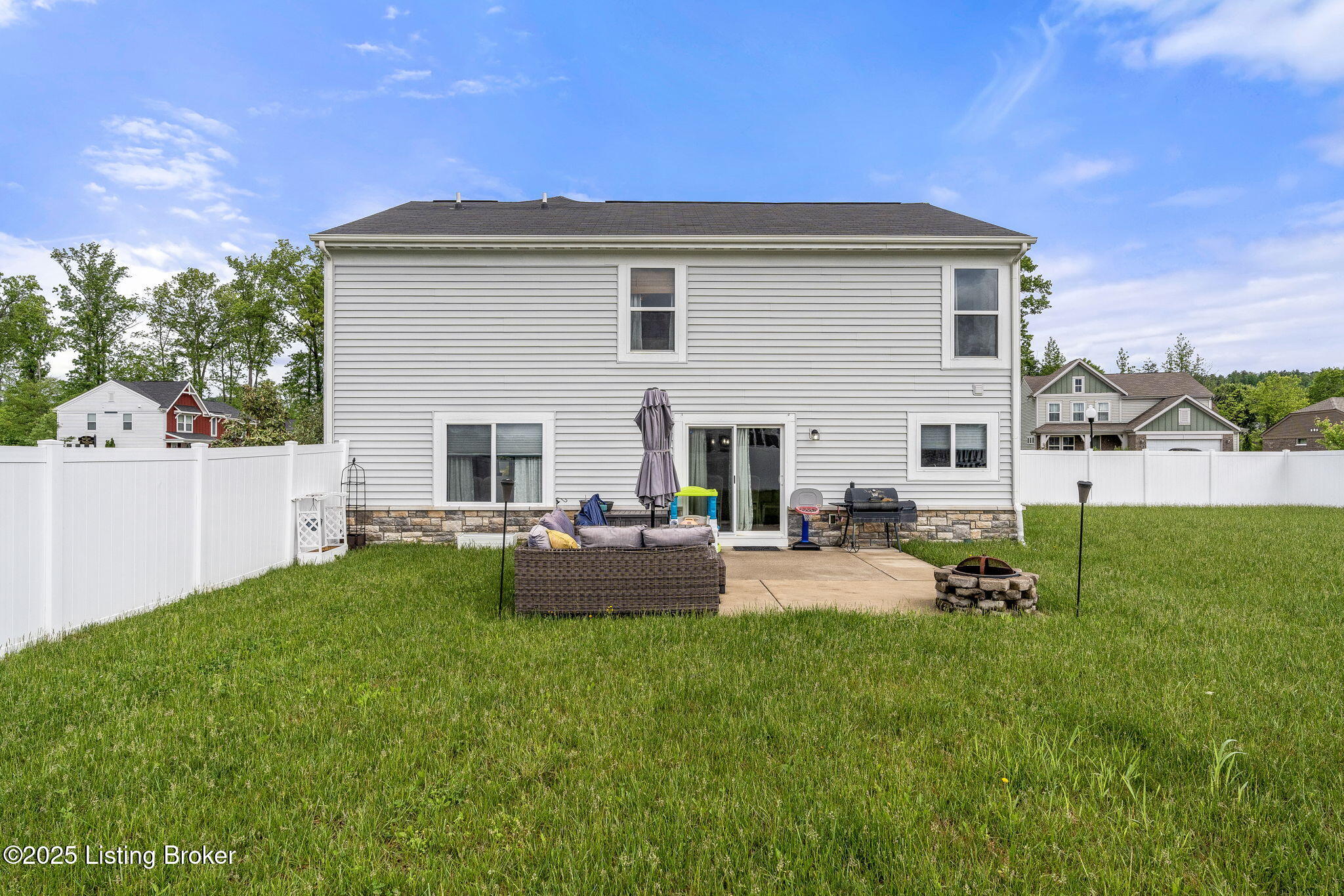 103 Goldeneye Ct