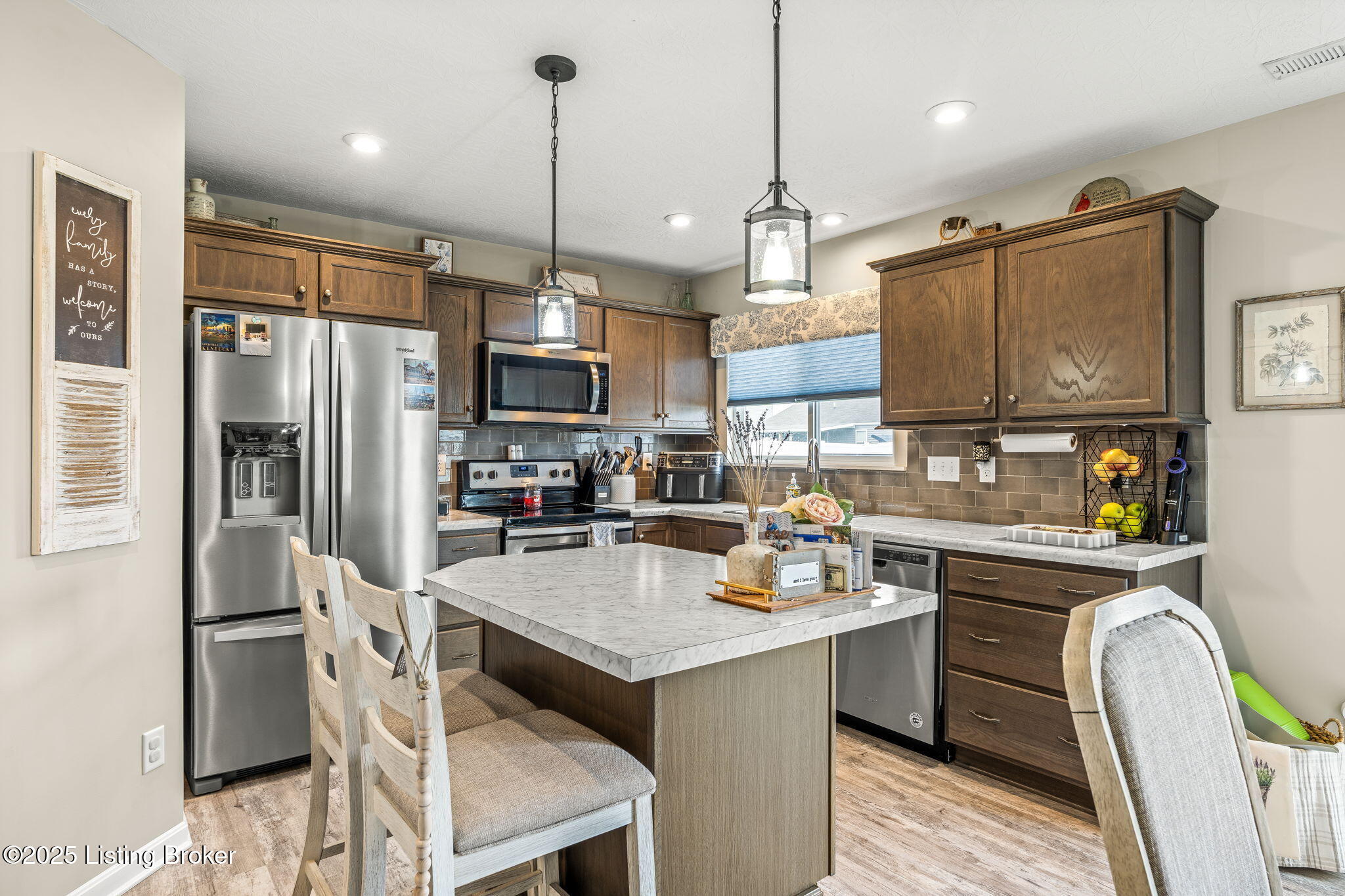 103 Goldeneye Ct