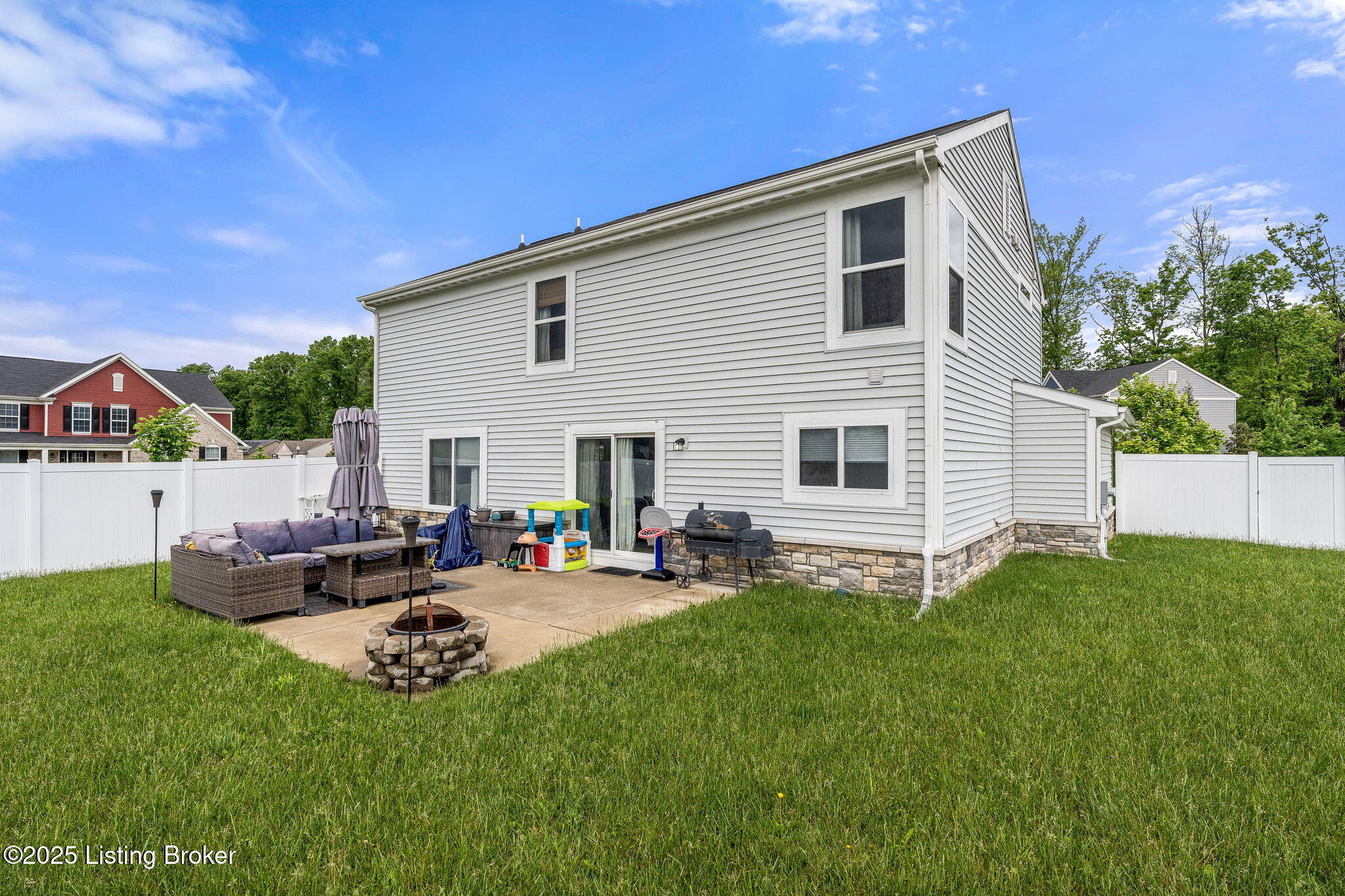 103 Goldeneye Ct