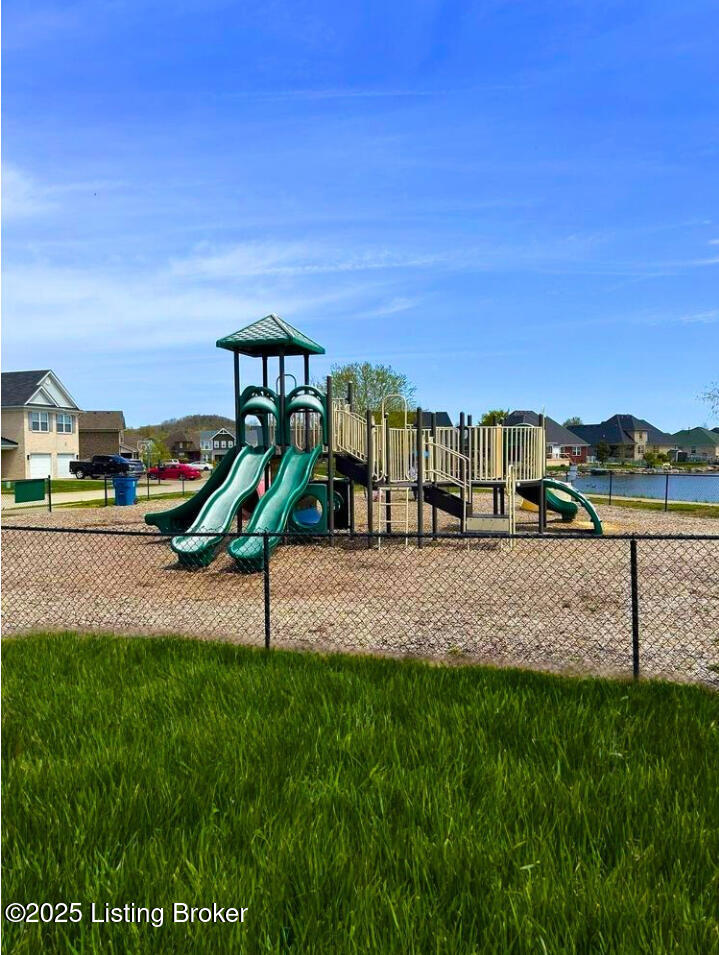 103 Goldeneye Ct