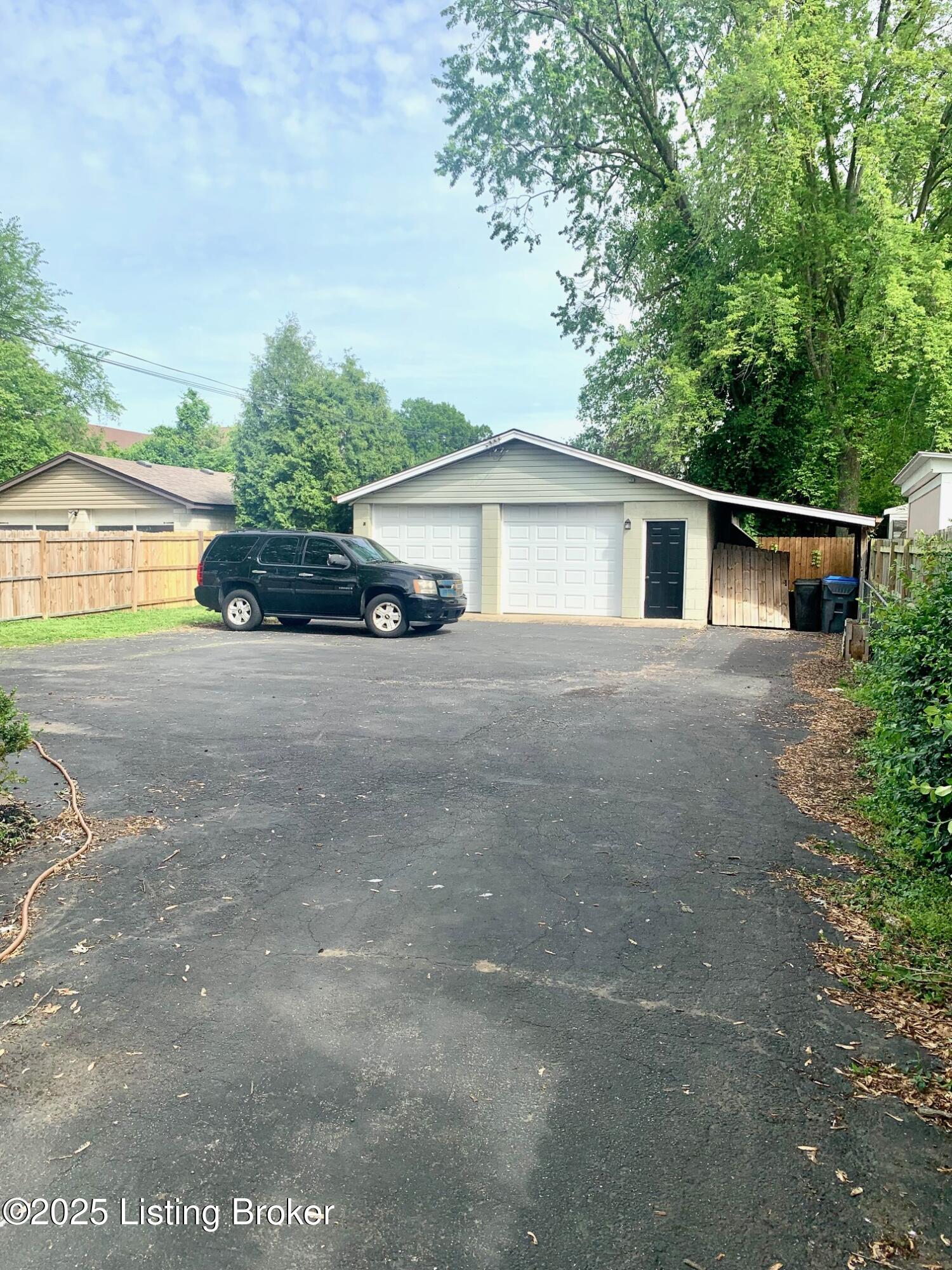 7525 3rd Street Rd