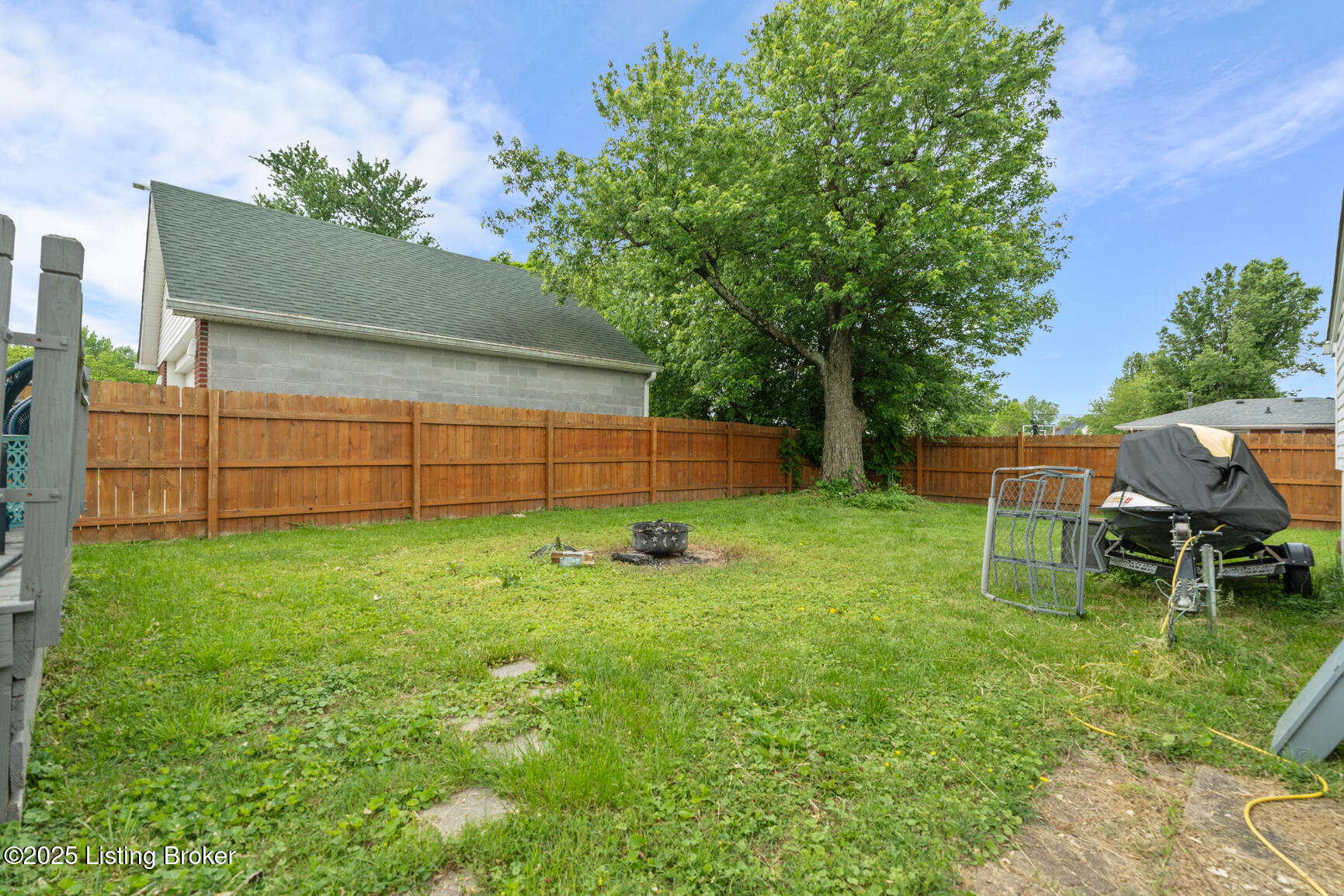 2418 Weber Ln