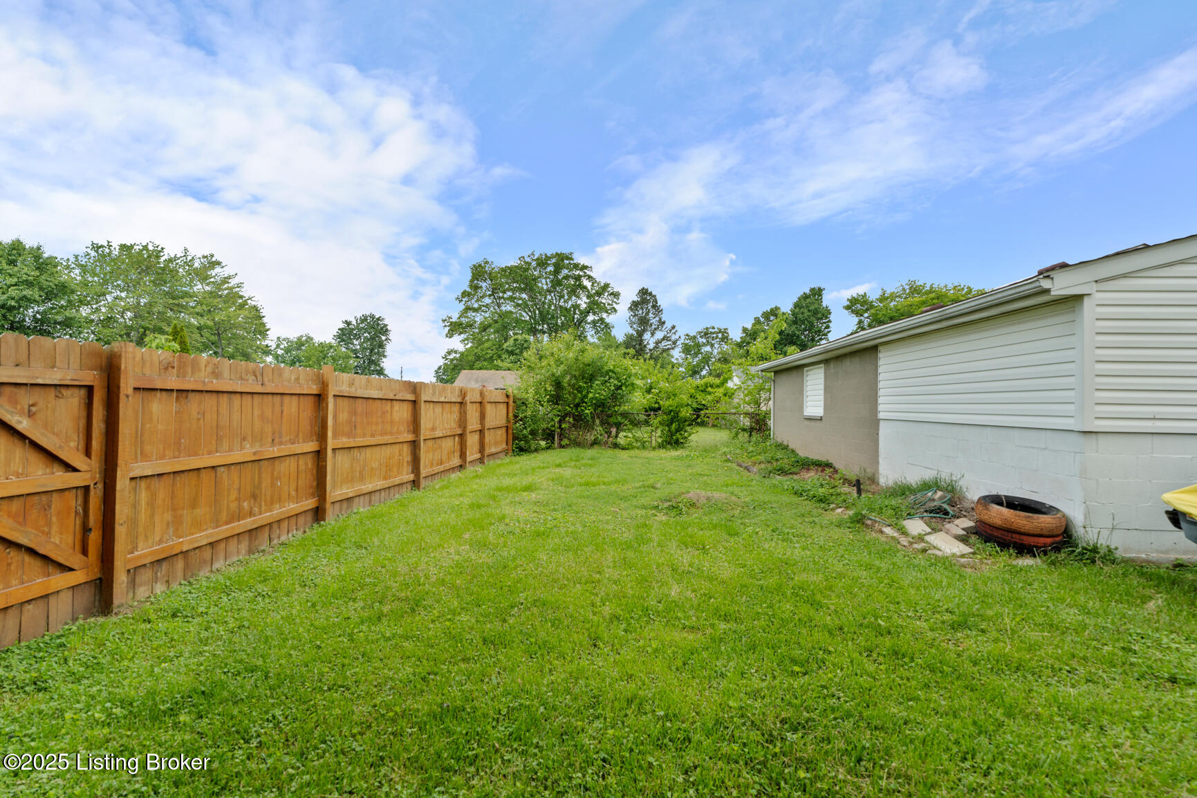 2418 Weber Ln
