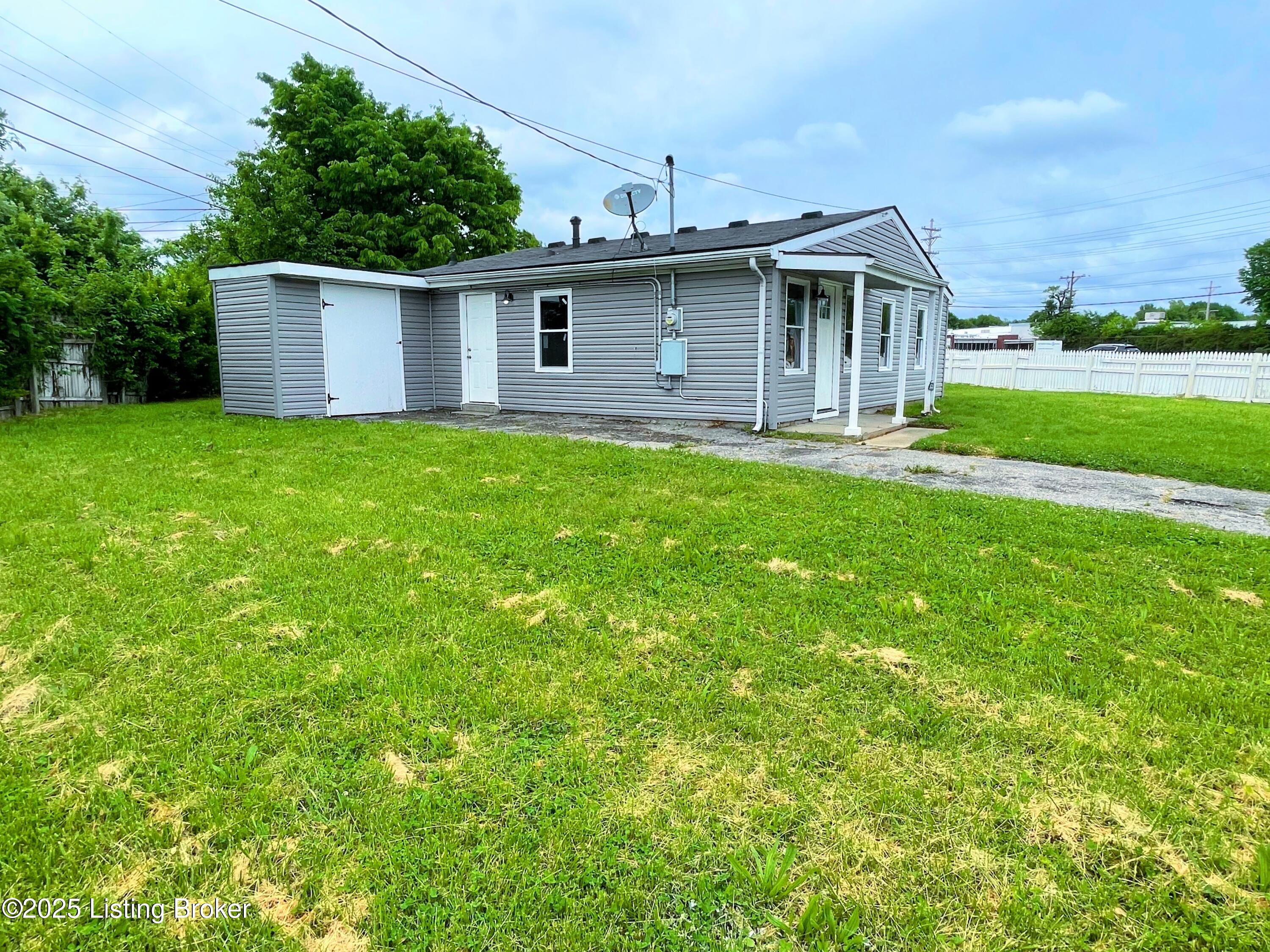 5225 Delaware Dr