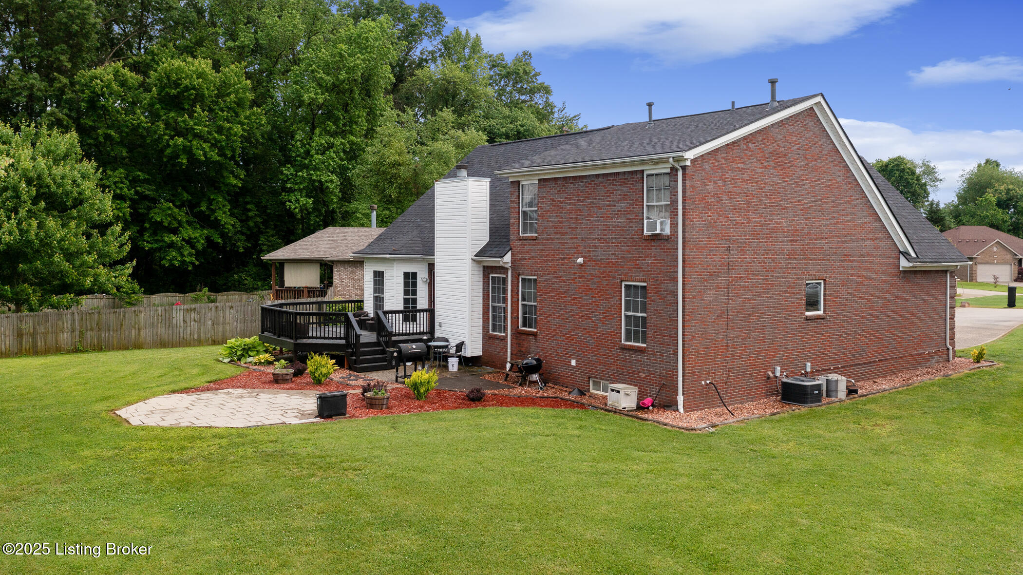 6820 Grandfield Rd