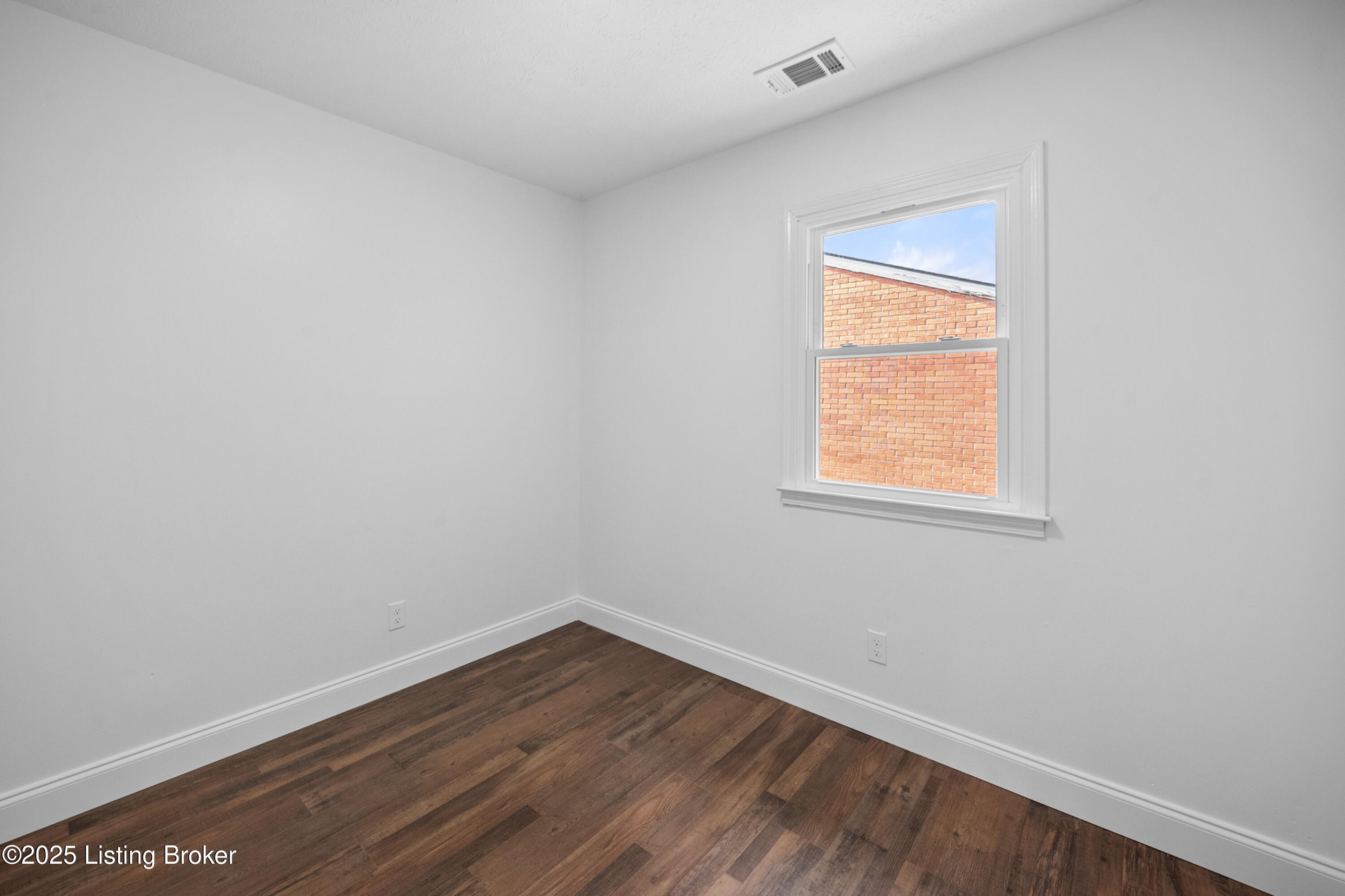 8807 Bost Ln