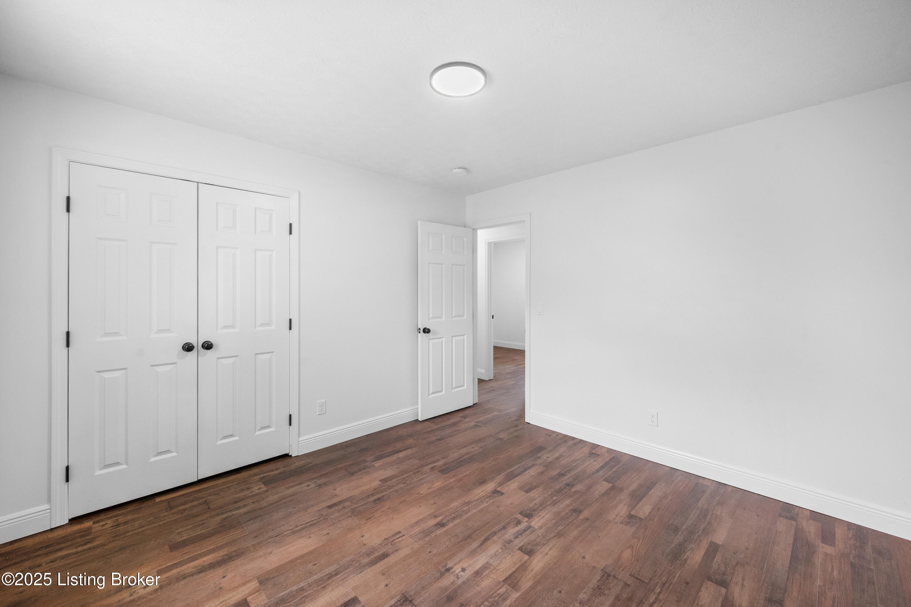 8807 Bost Ln