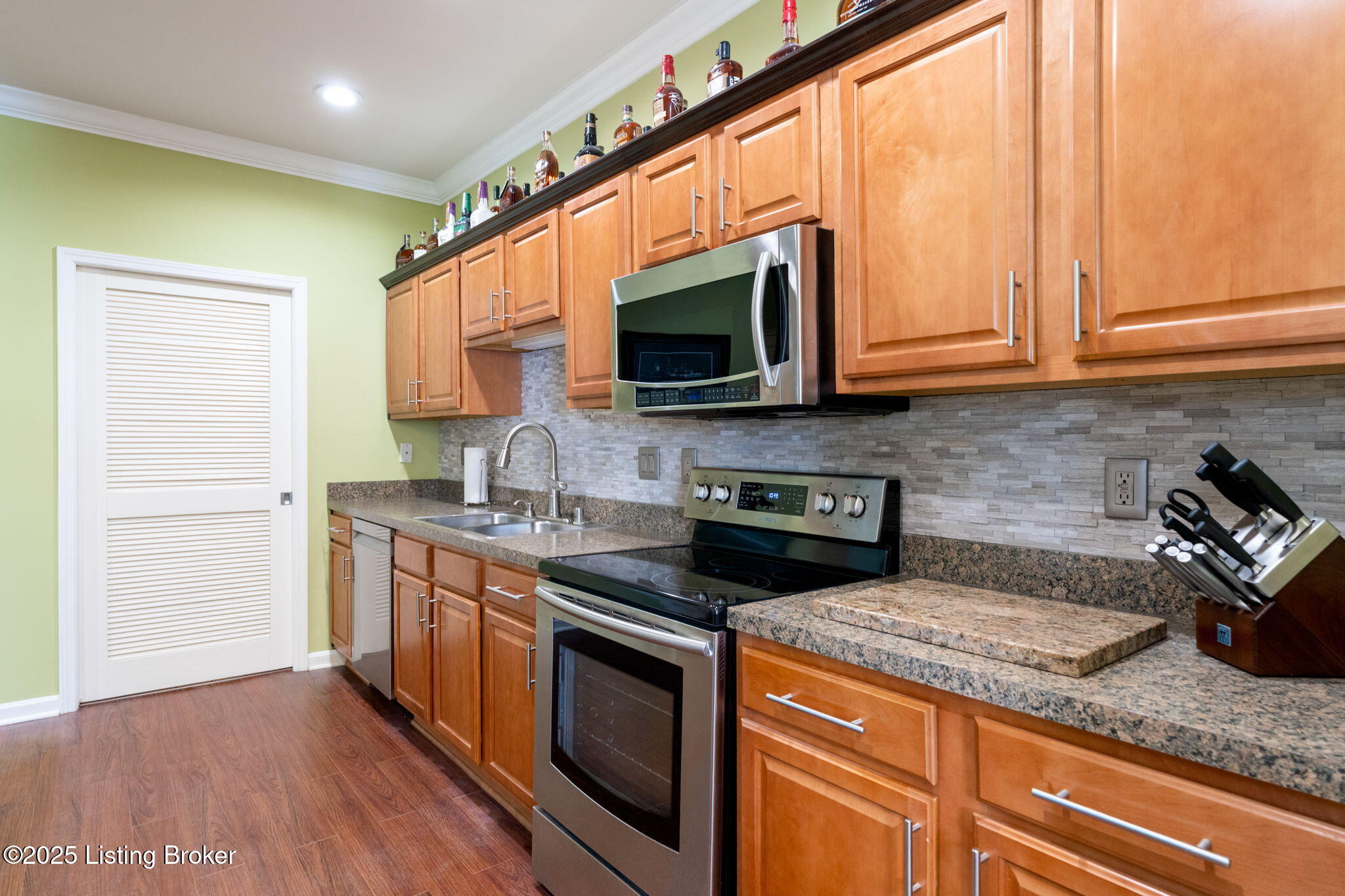 10332 Dorsey Village Dr