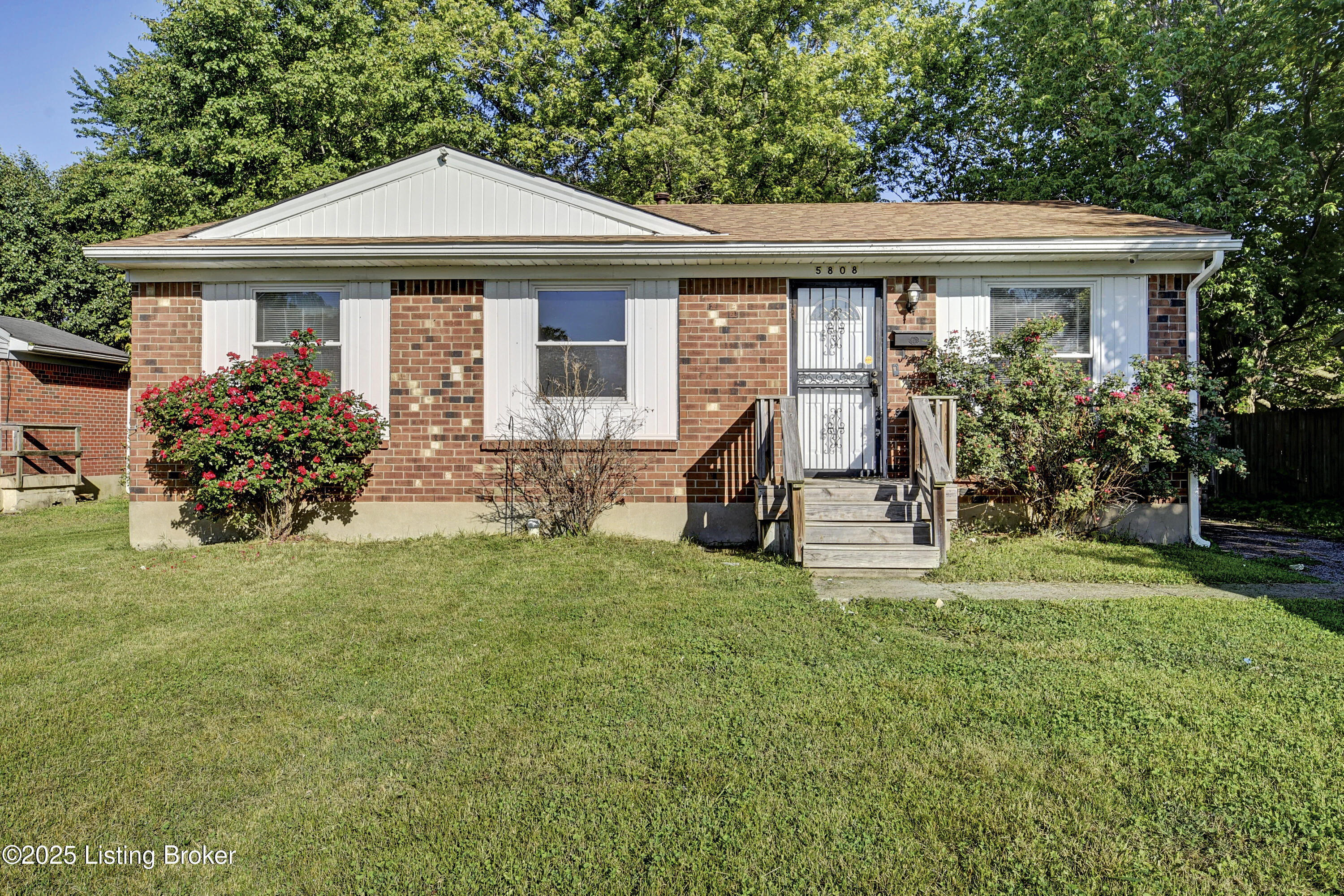 5808 Crockett Dr