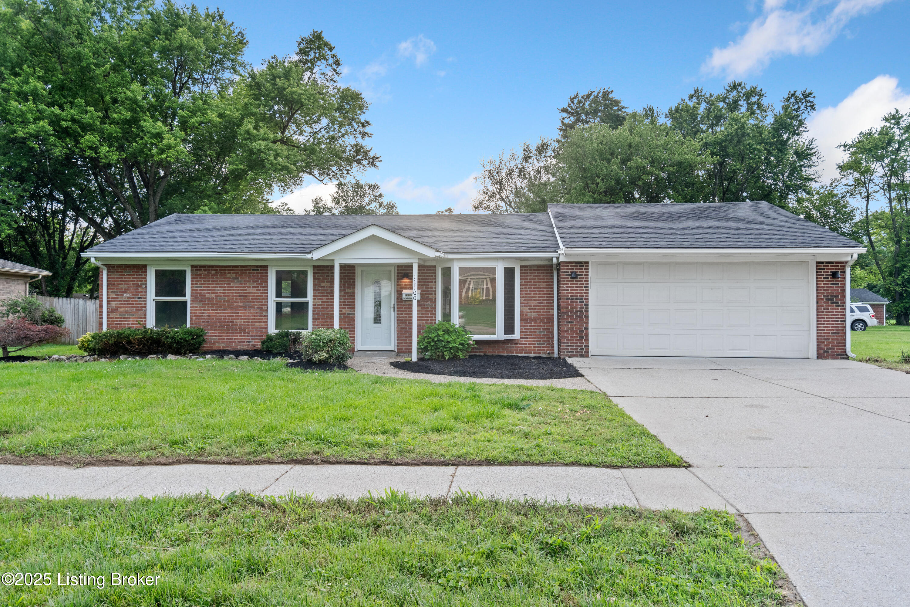 11100 Albion Dr