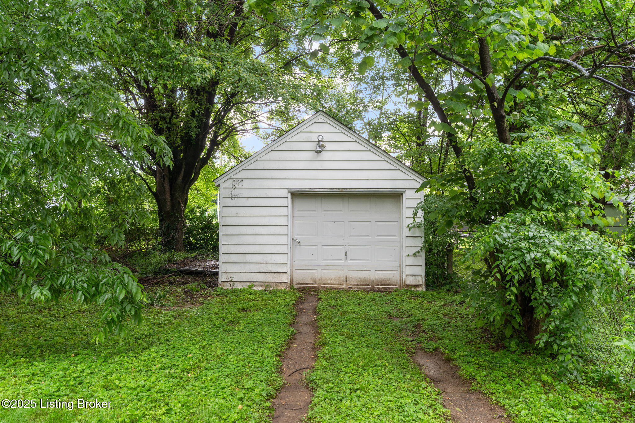 1119 Carlisle Ave