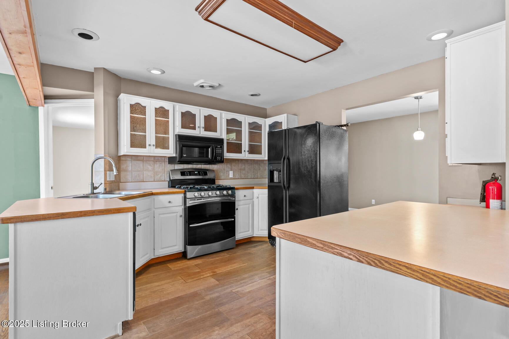 6712 Cooper Chapel Rd