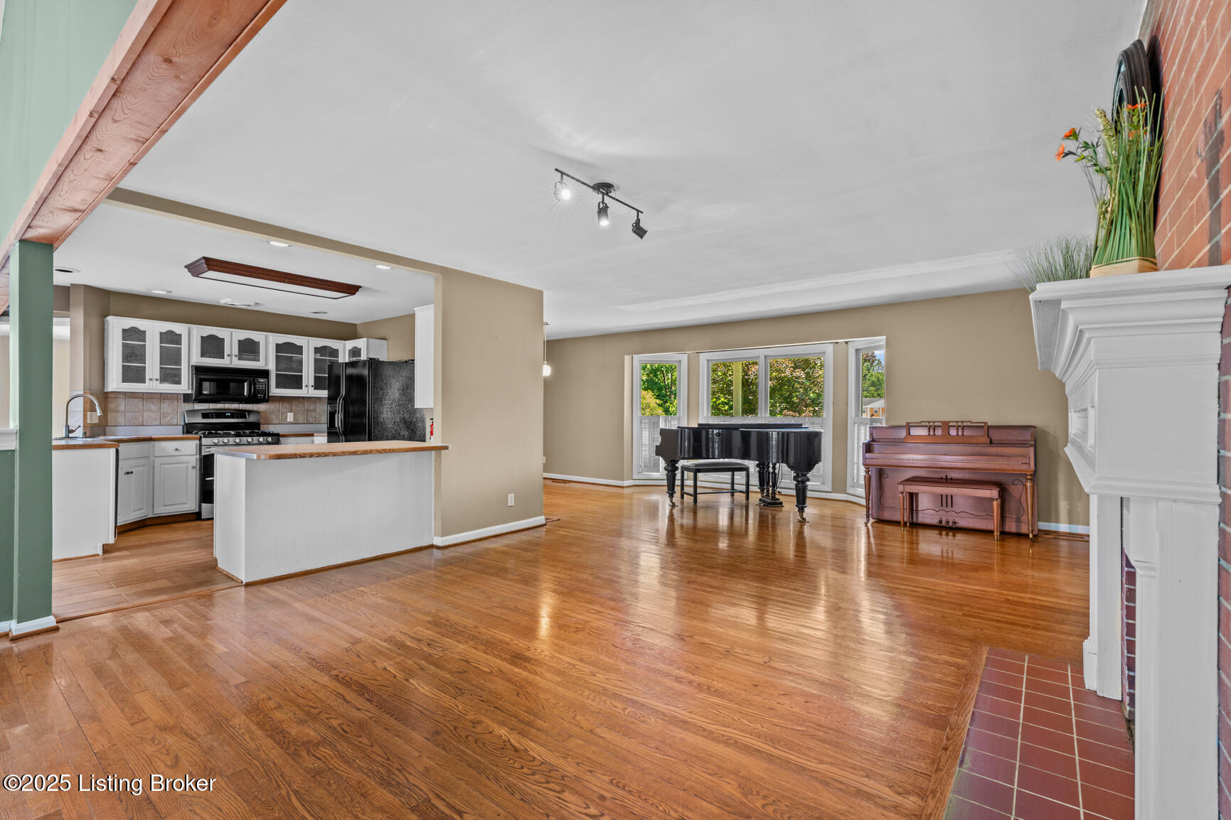 6712 Cooper Chapel Rd