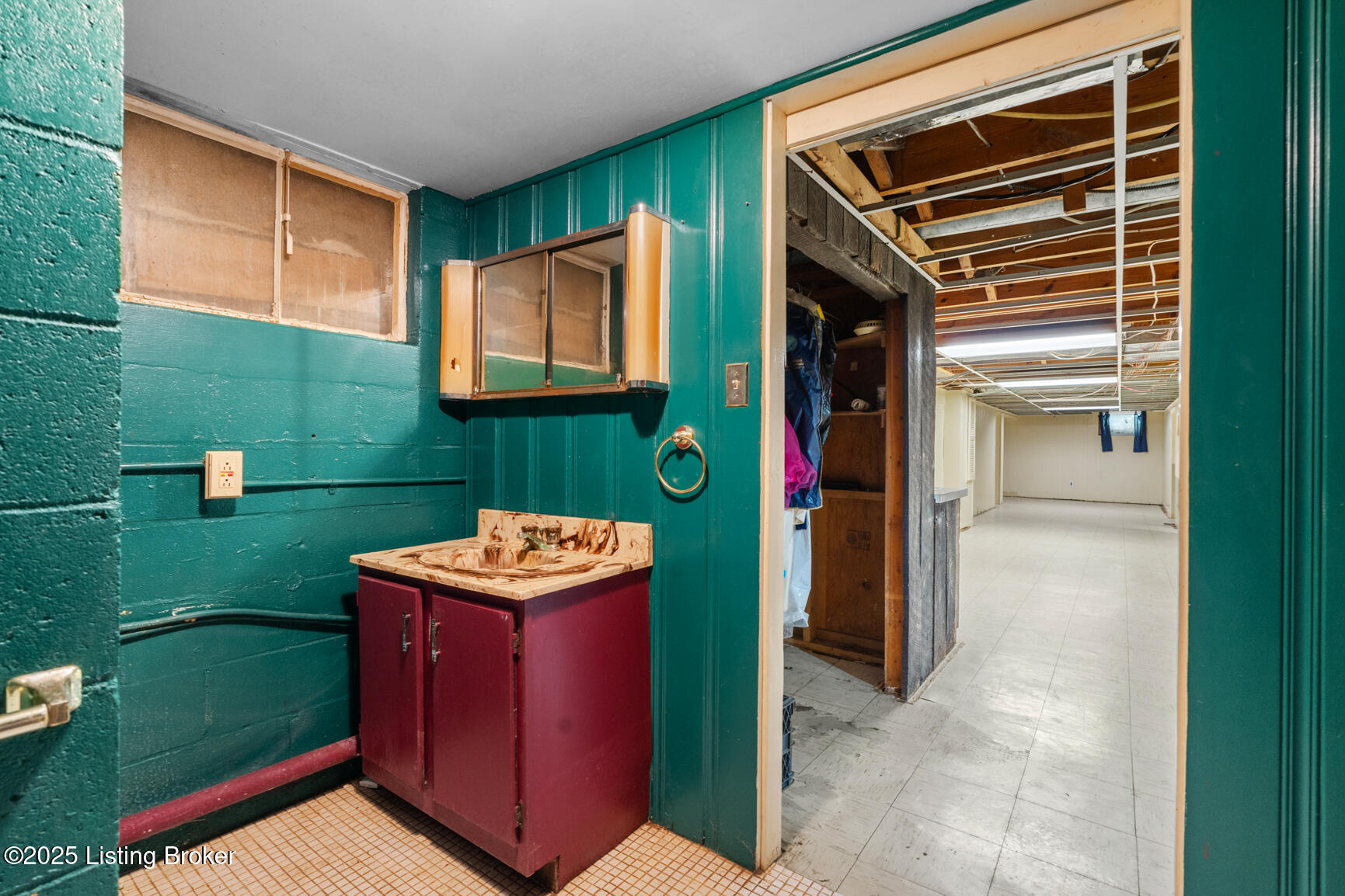 6712 Cooper Chapel Rd