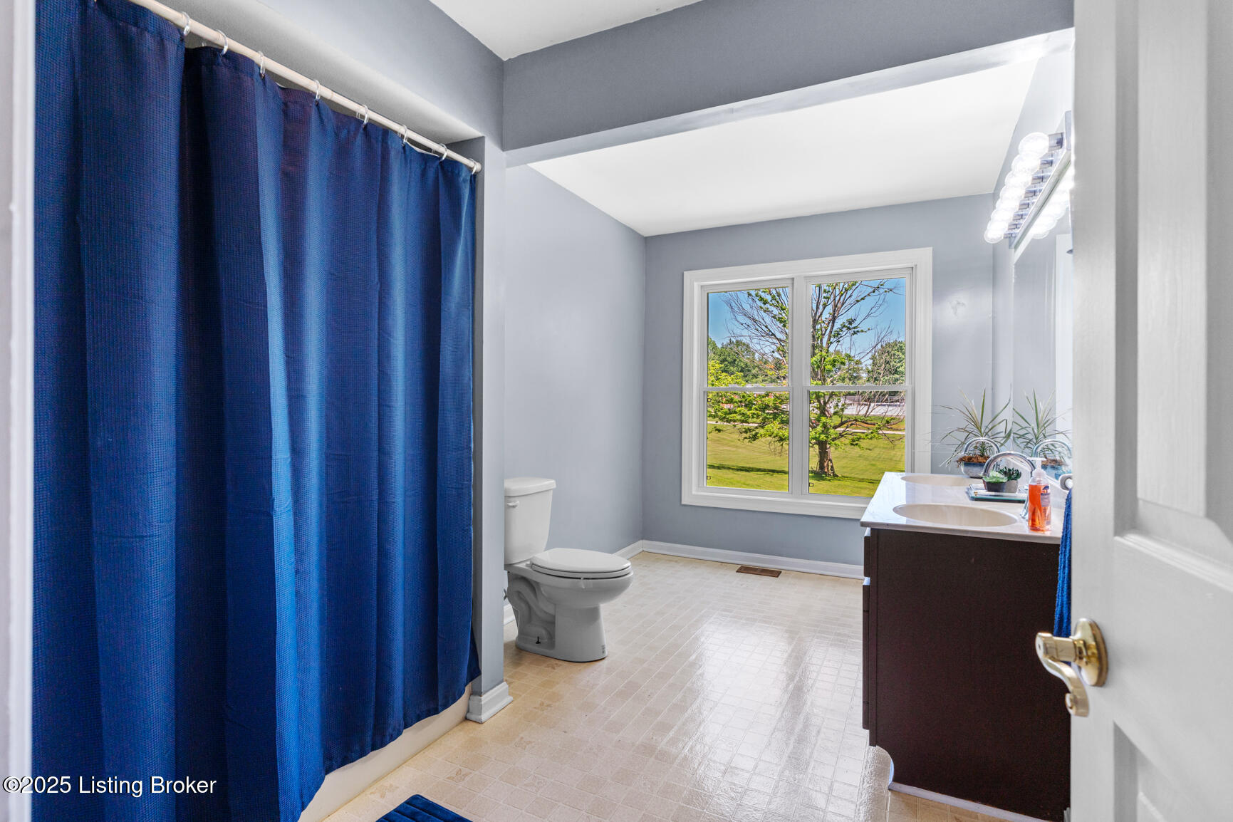 6712 Cooper Chapel Rd