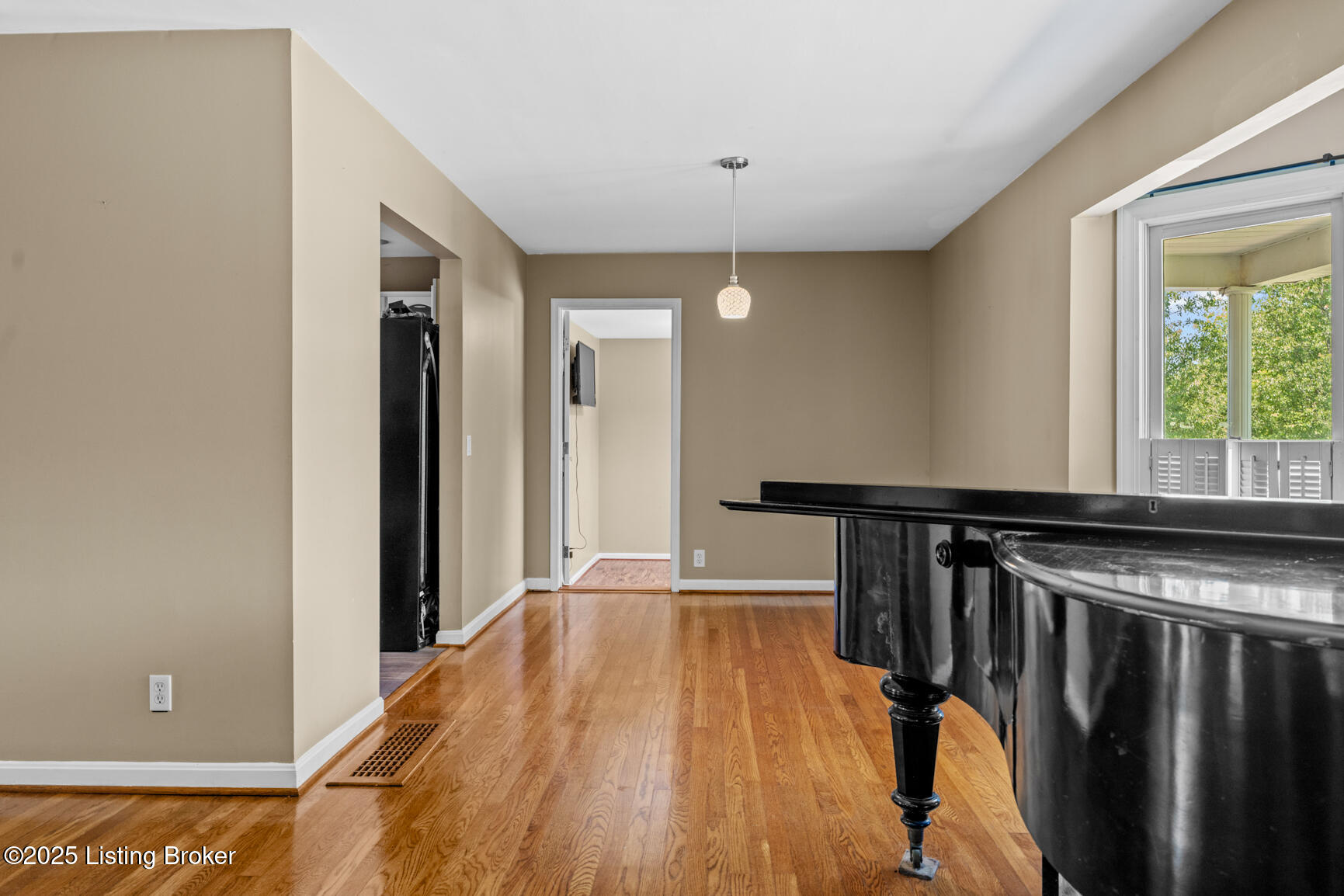 6712 Cooper Chapel Rd