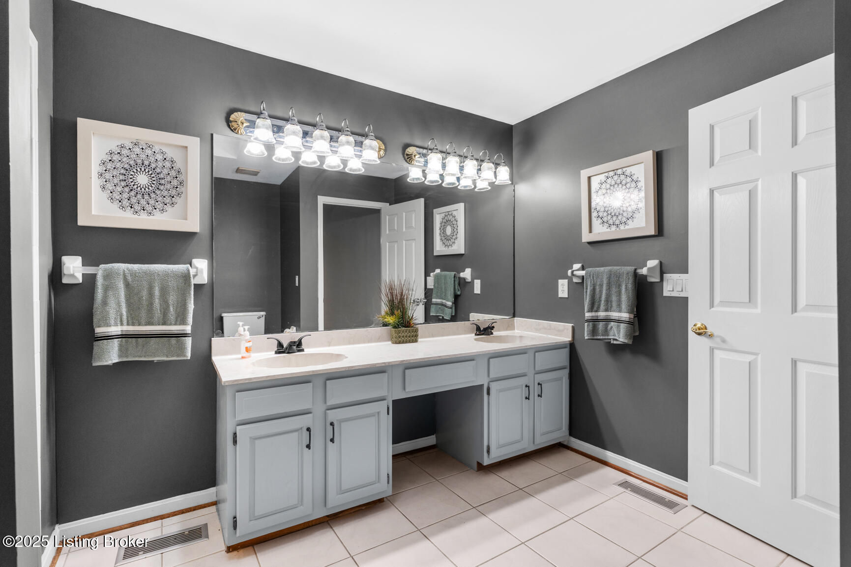 6712 Cooper Chapel Rd