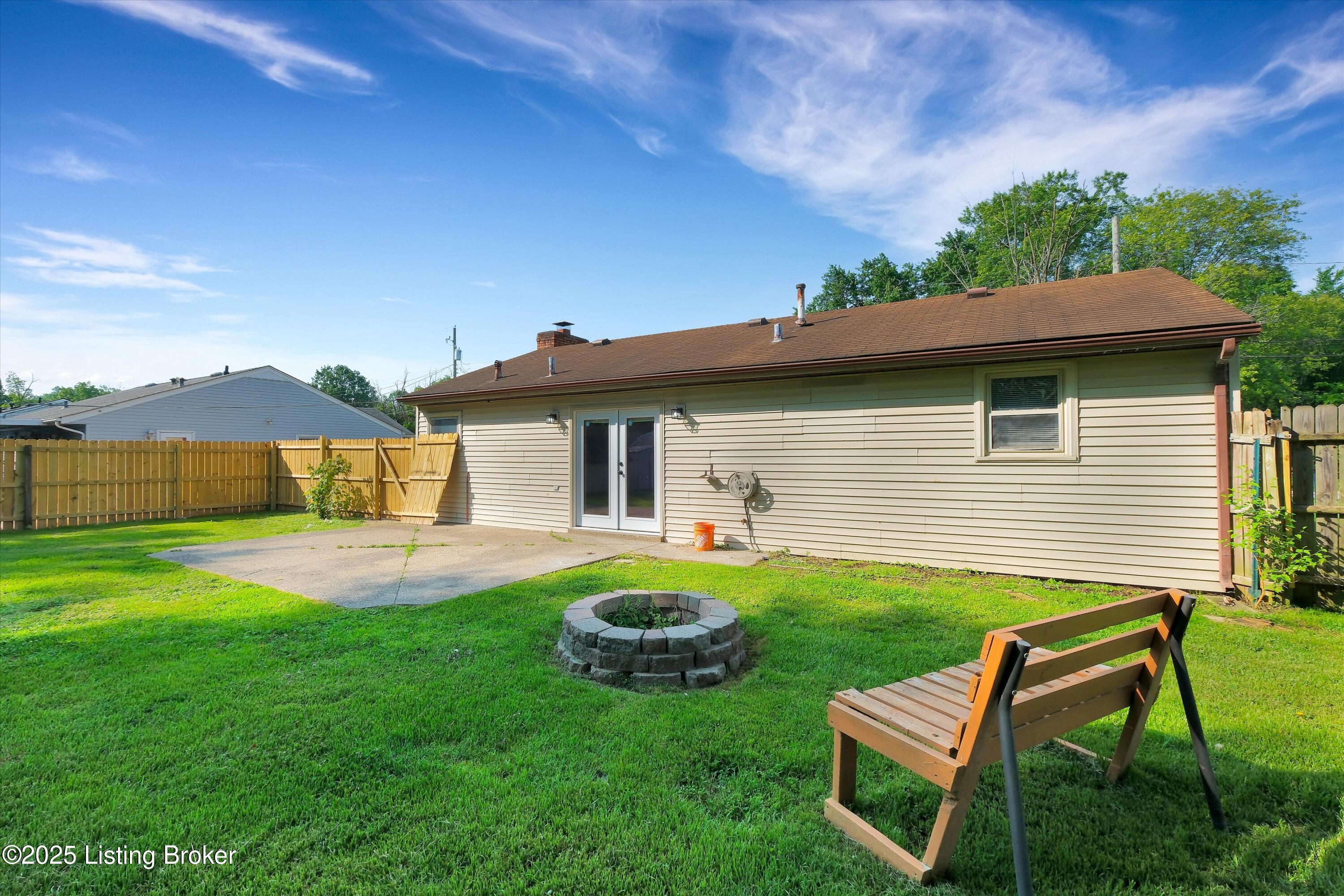 7117 Rainbow Dr