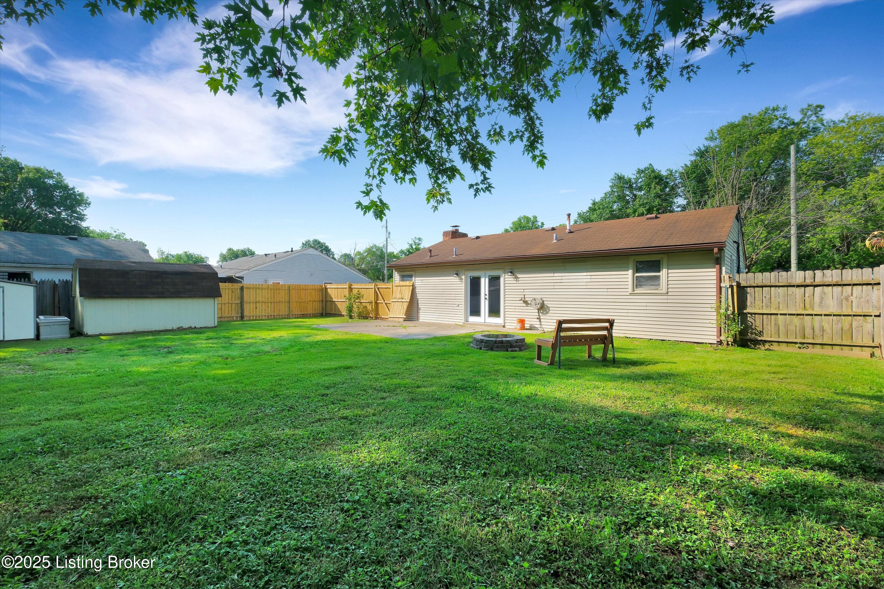 7117 Rainbow Dr