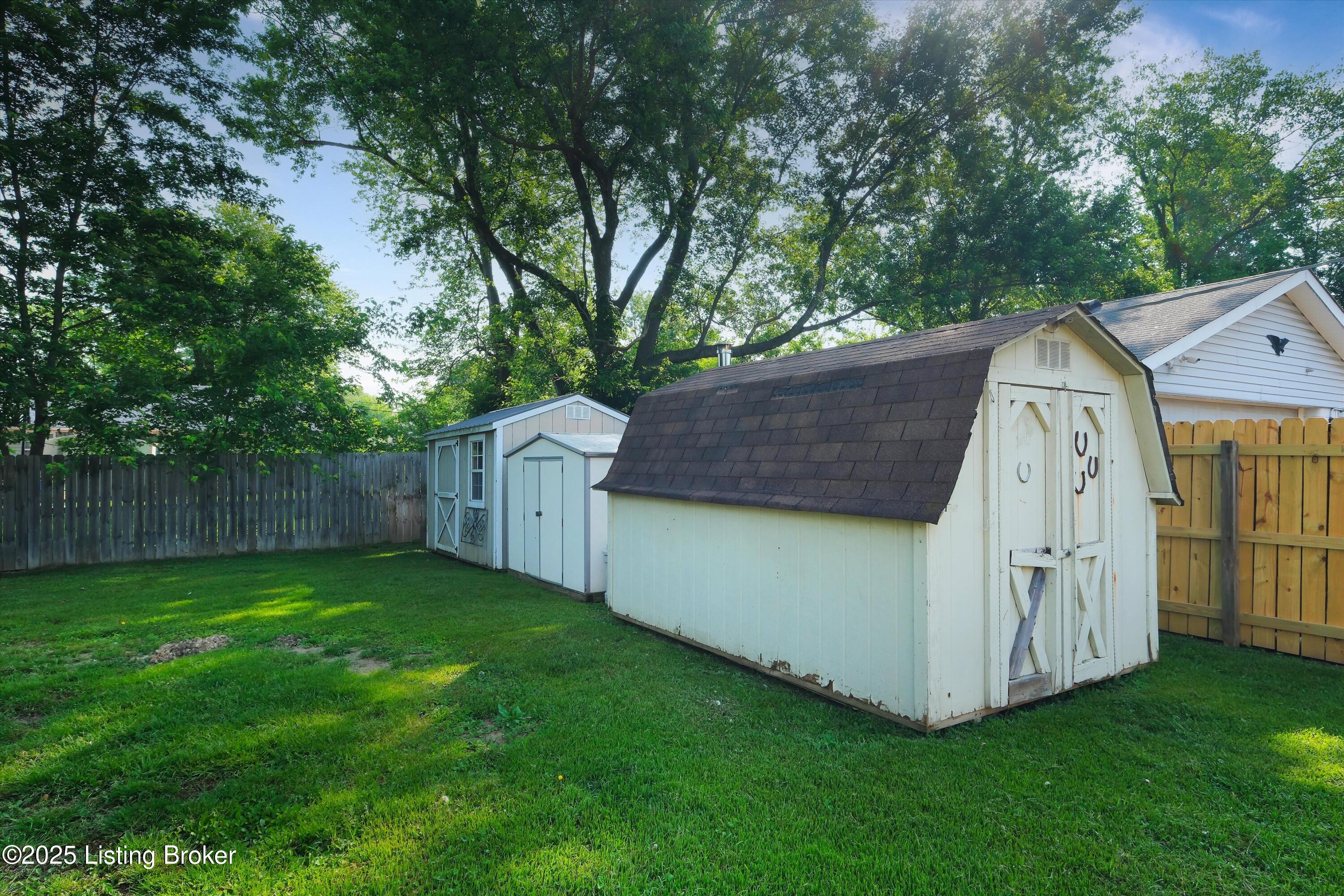 7117 Rainbow Dr