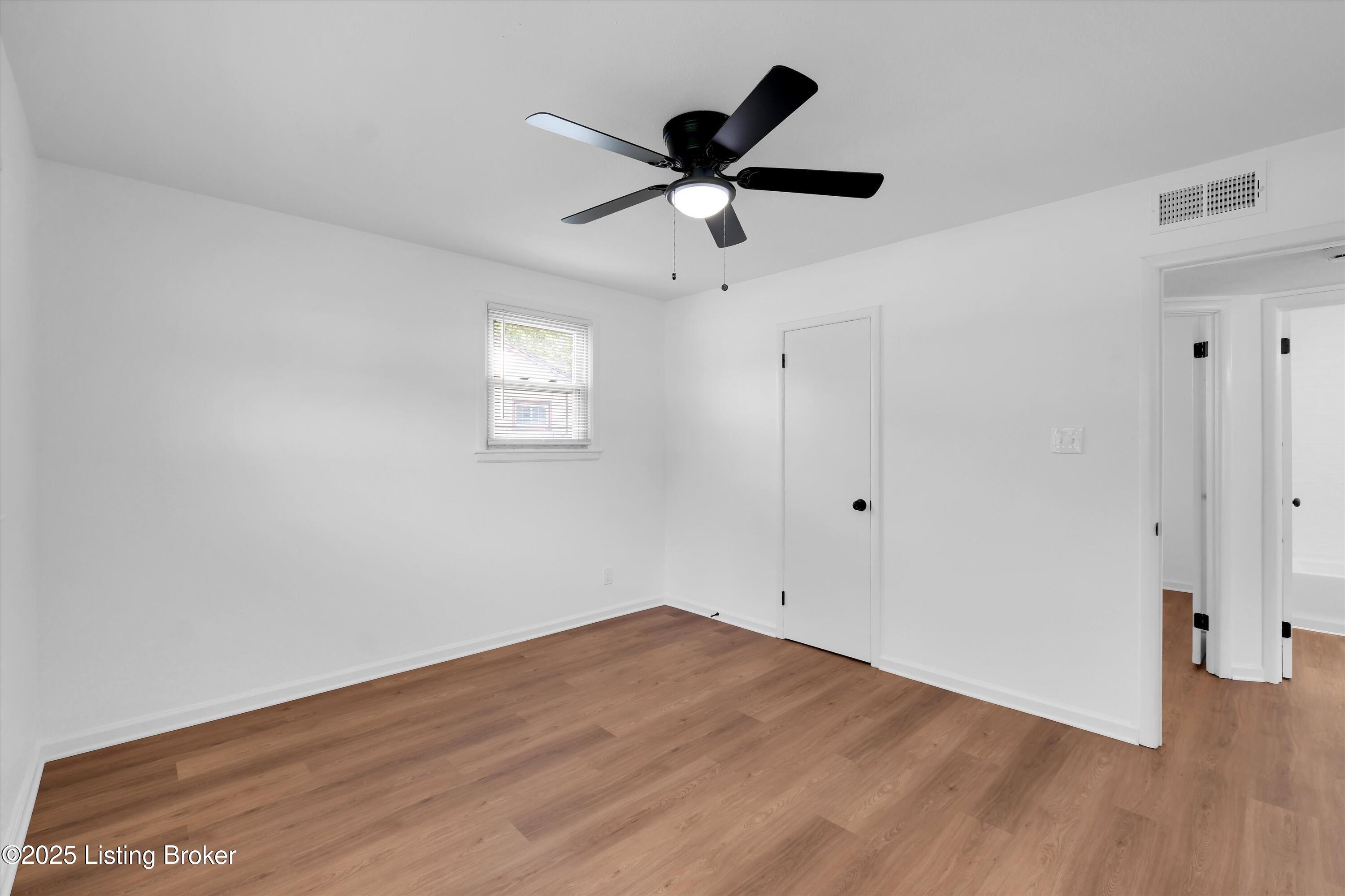 7117 Rainbow Dr