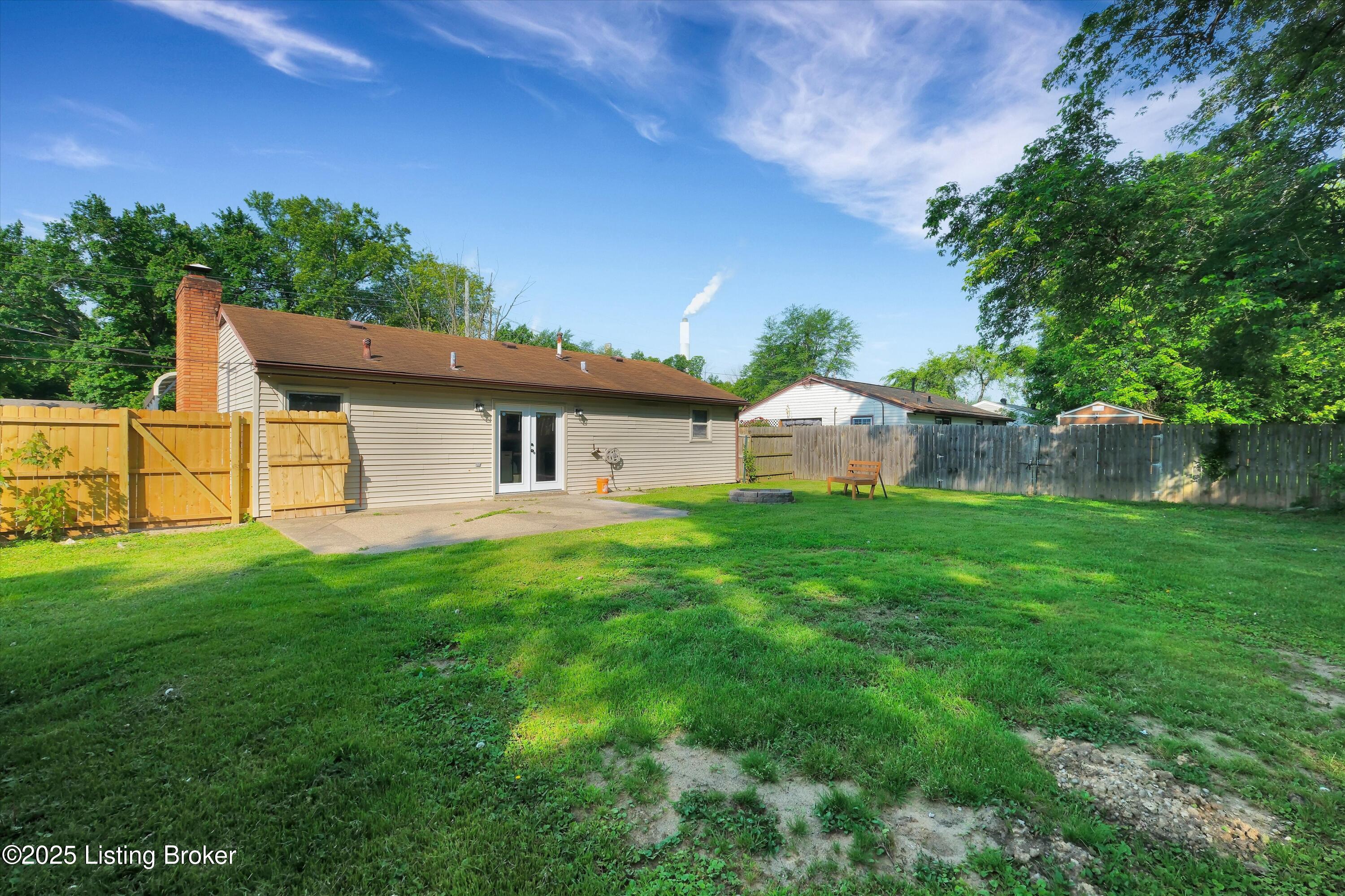 7117 Rainbow Dr