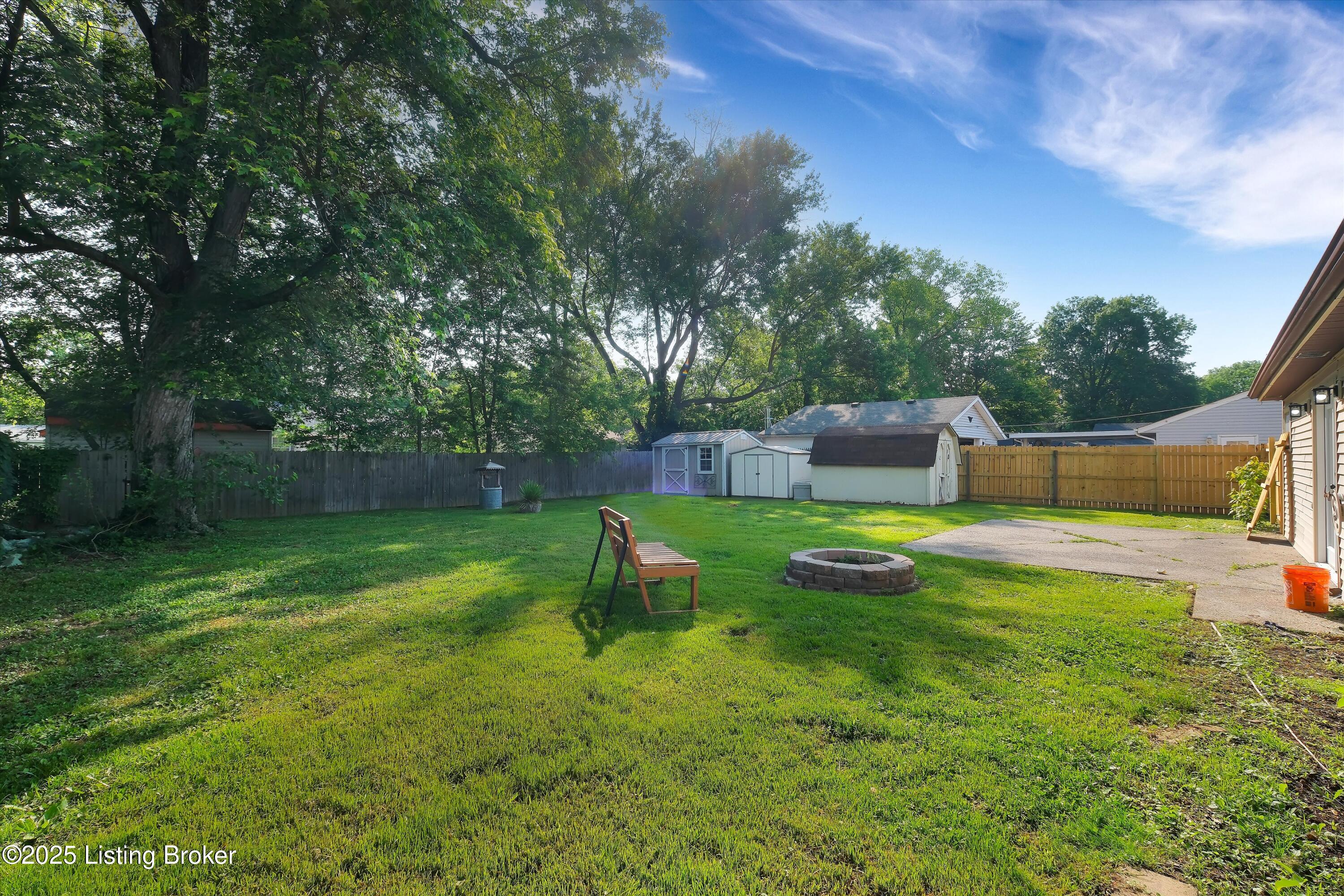 7117 Rainbow Dr