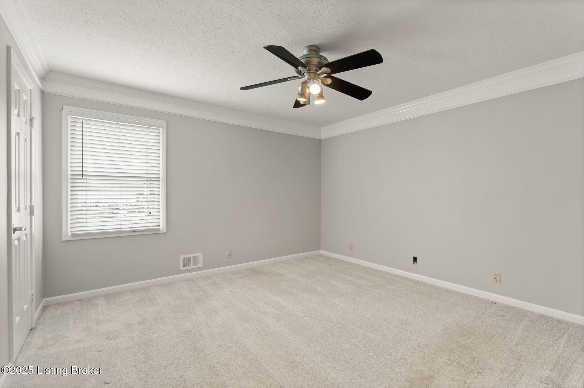 12409 Ledges Dr
