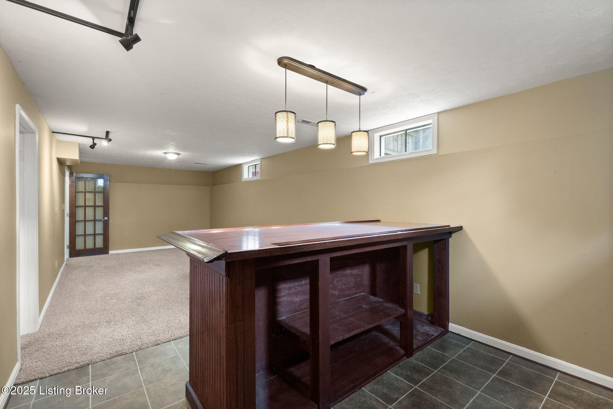 12409 Ledges Dr