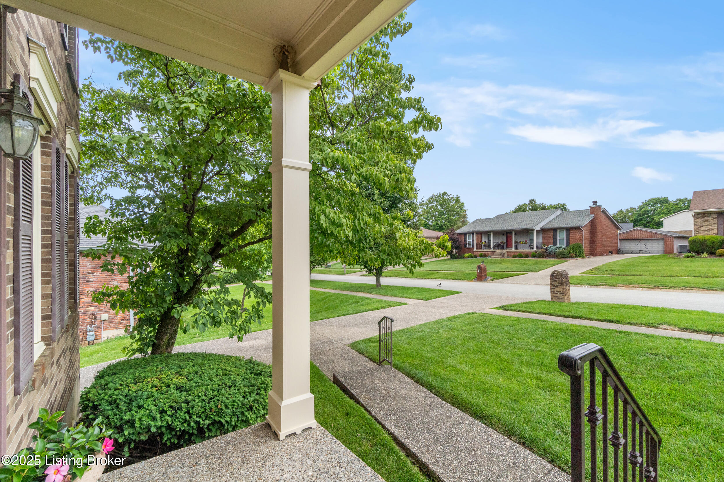 8212 Thornwood Rd