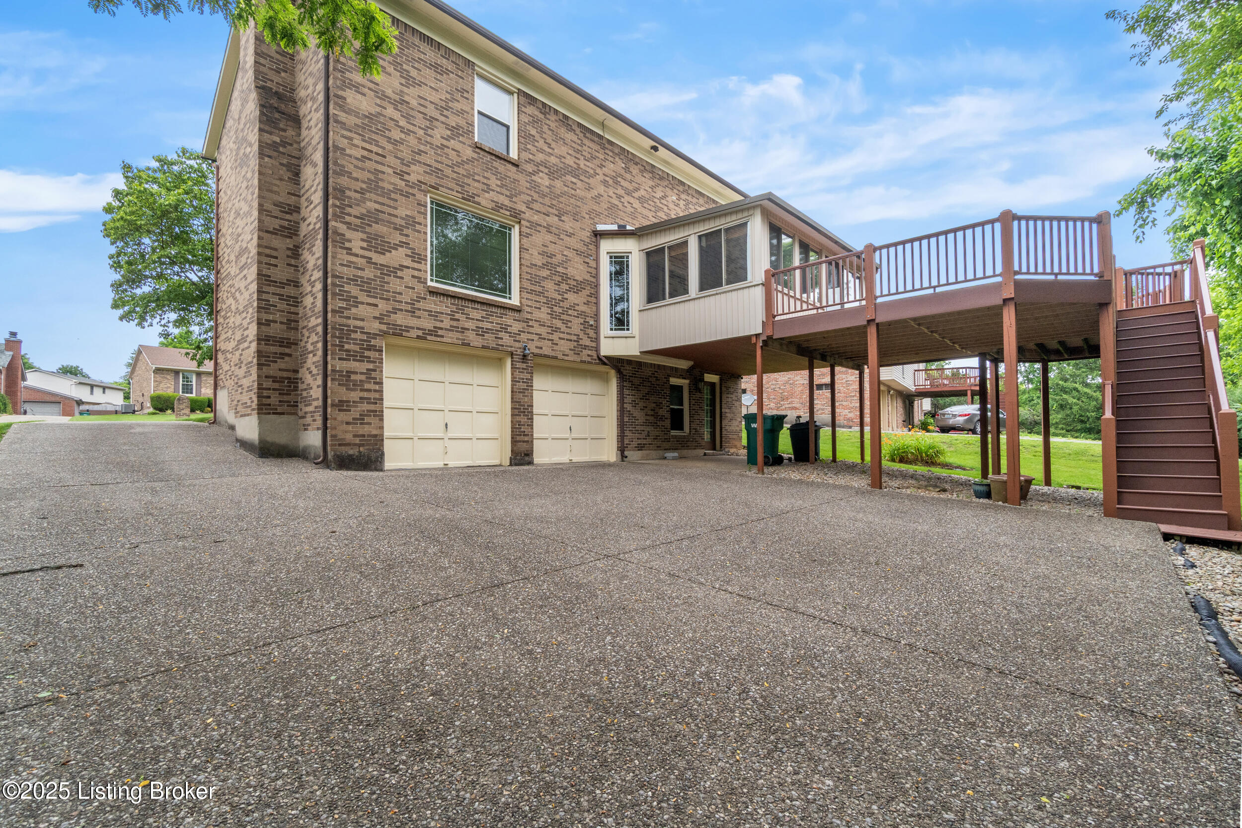 8212 Thornwood Rd