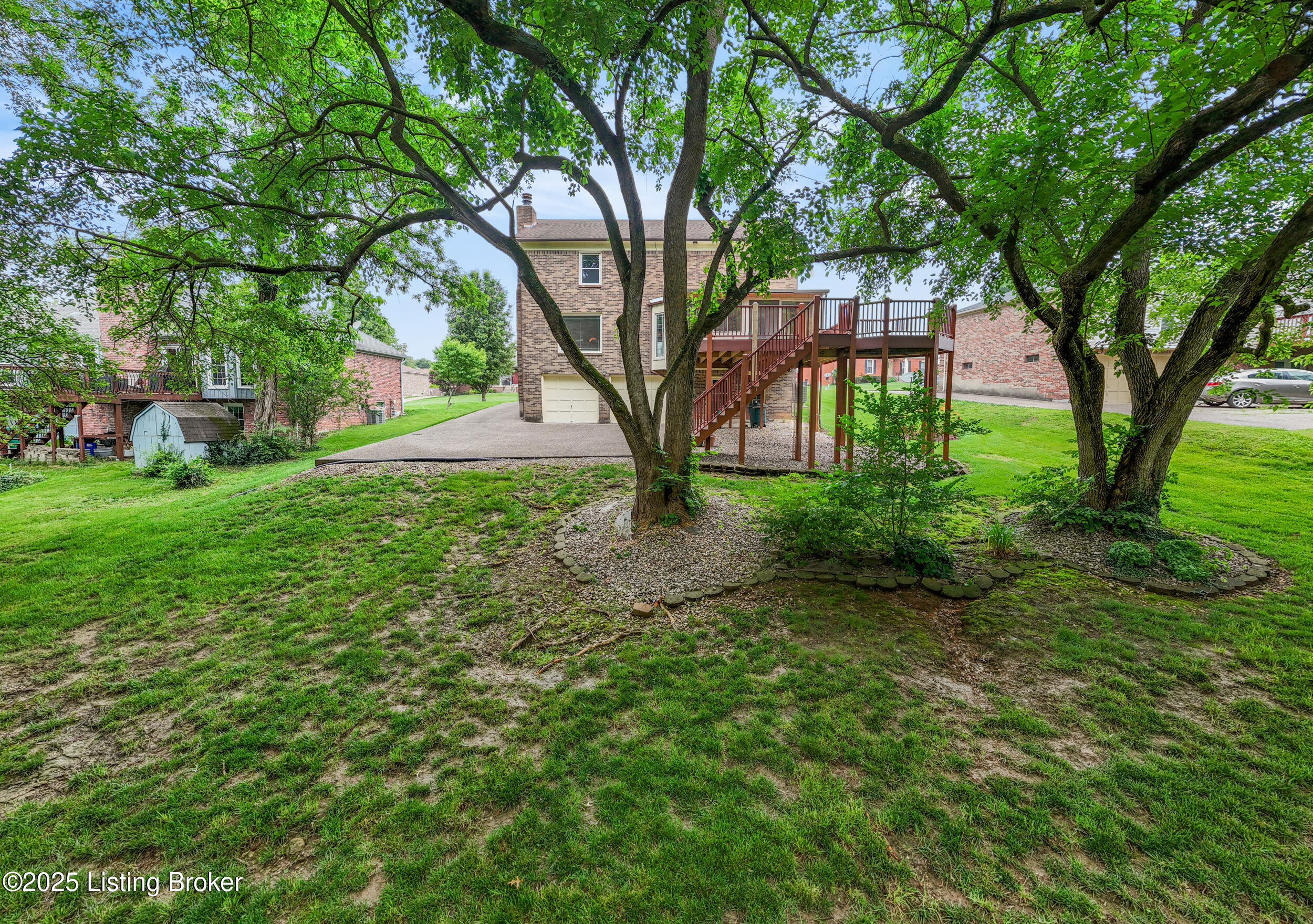 8212 Thornwood Rd